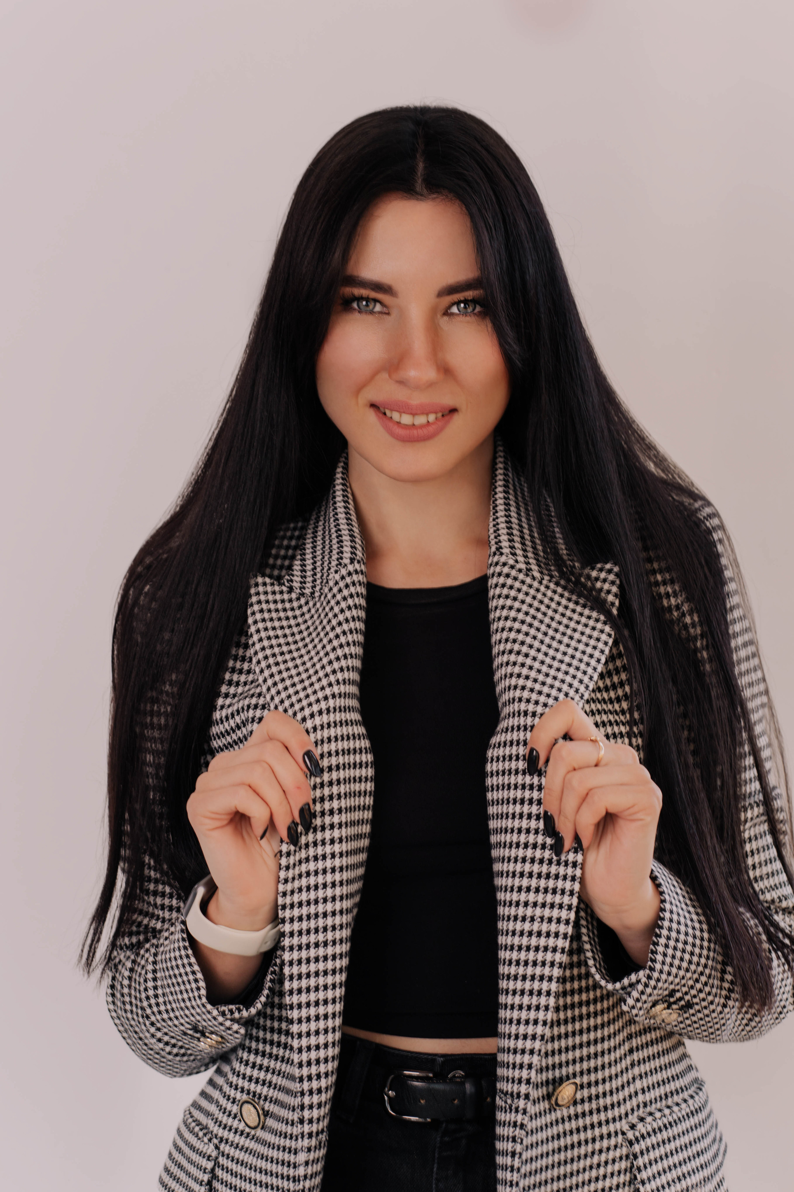 Especialista i Instructora de manicura. Oxana Dia Business and Brand Photography and Videography in Barcelona