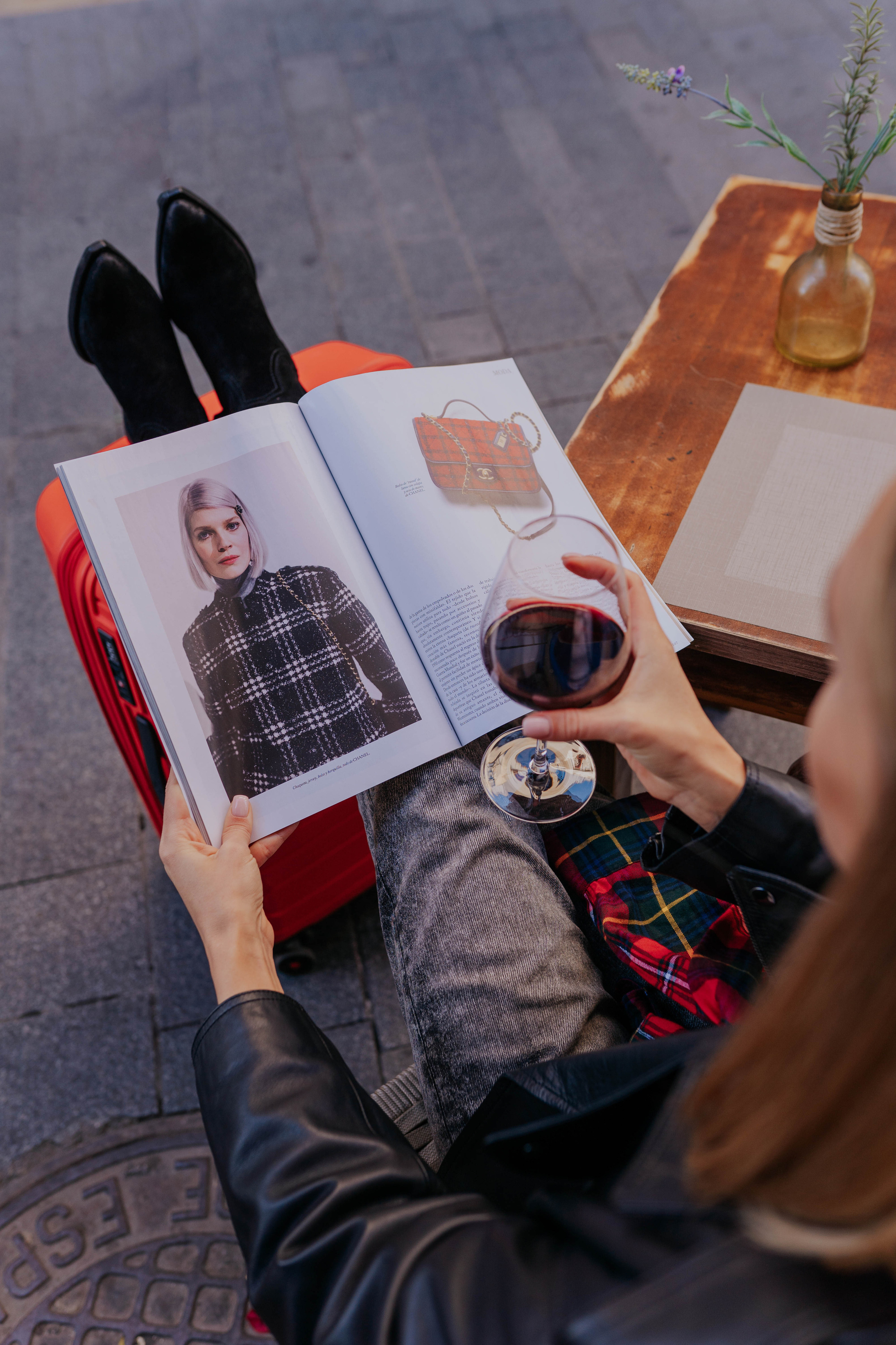 Wardrobe Stylist. Barcelona Brand Photographer and Videographer Oxana Dia