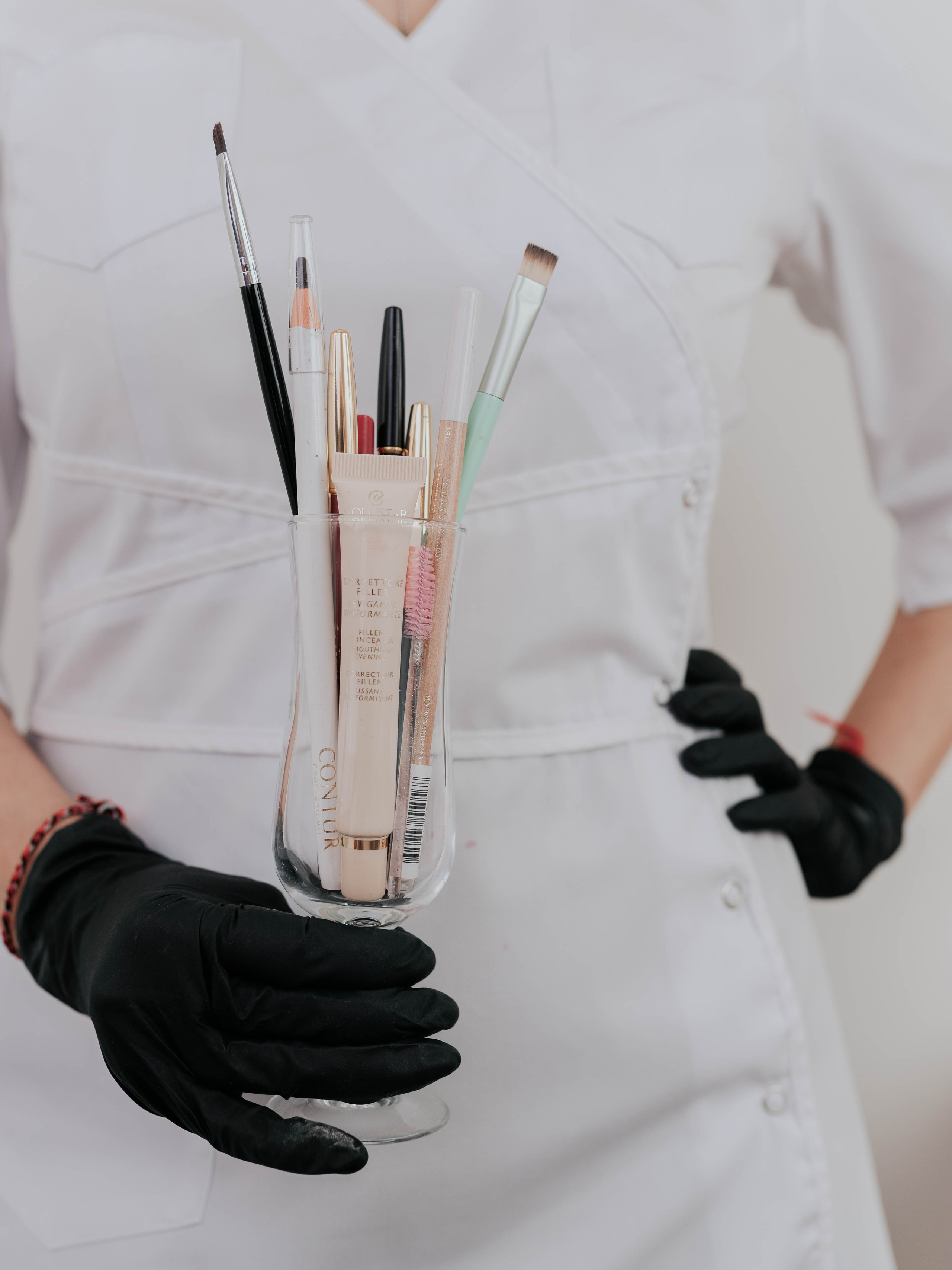 Especialista en maquillaje permanente. Oxana Dia Business and Brand Photography and Videography in Barcelona