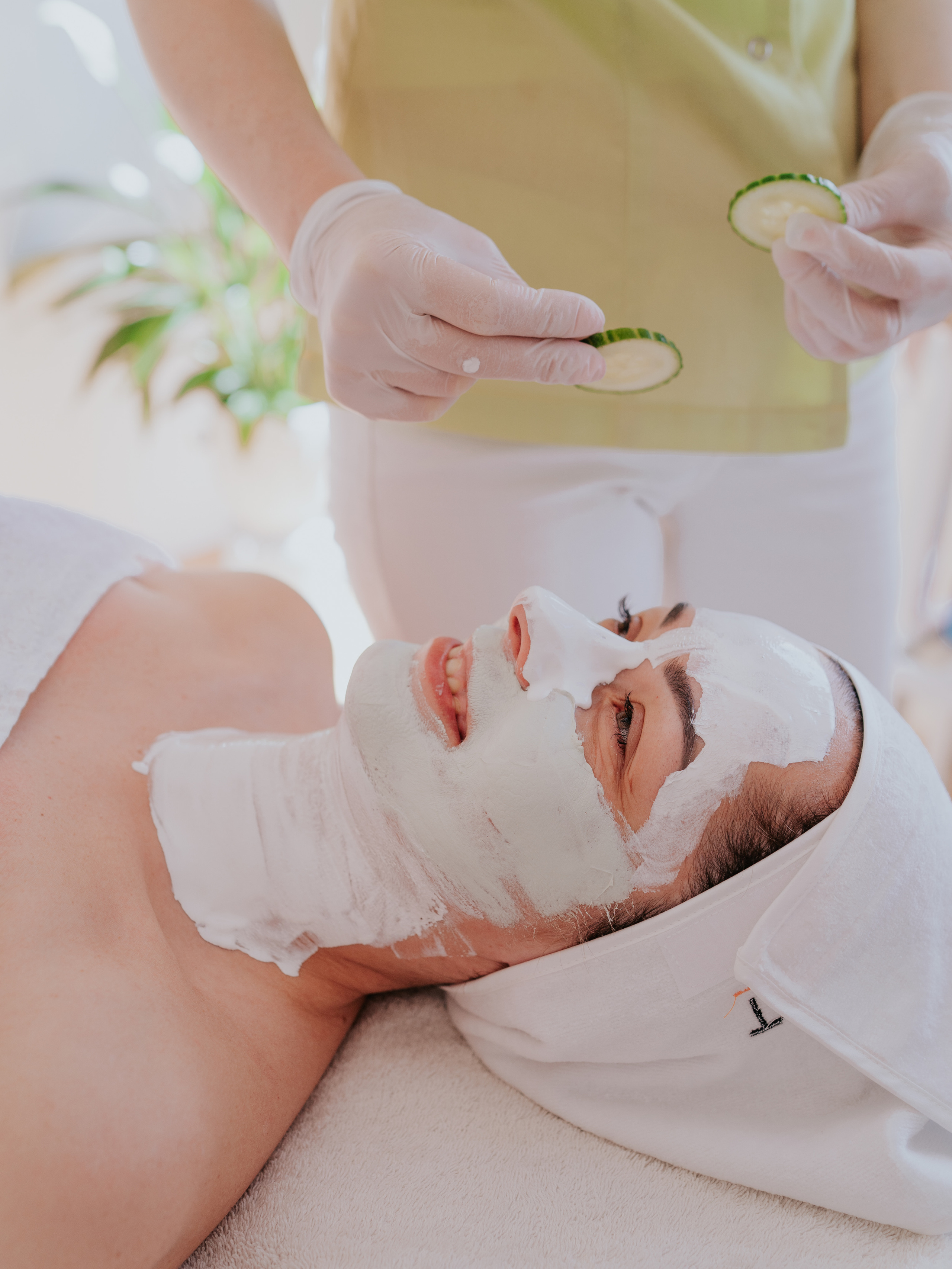 Cosmetology specialist. Barcelona Brand Photographer and Videographer Oxana Dia