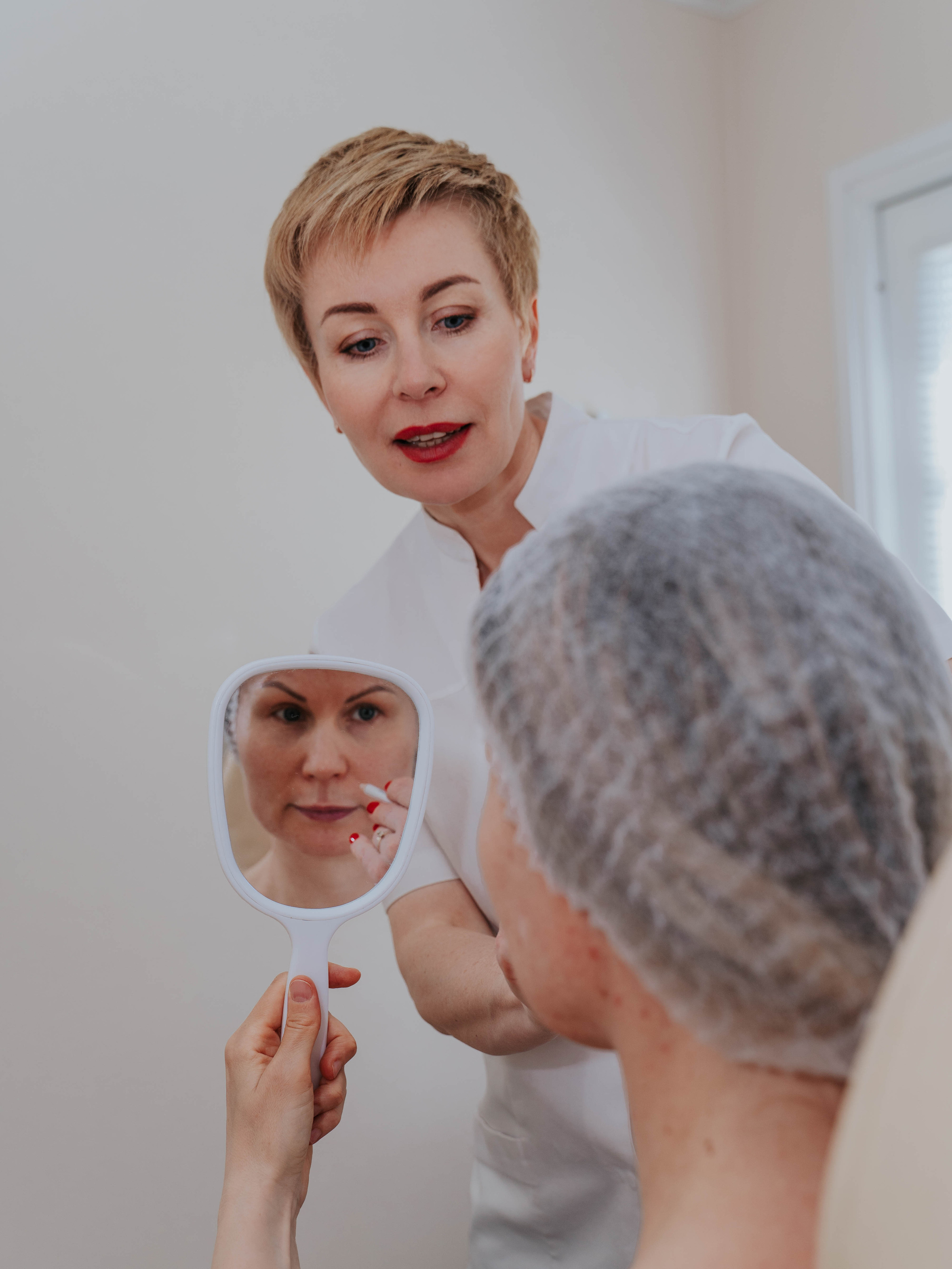 Cosmetology specialist. Barcelona Brand Photographer and Videographer Oxana Dia