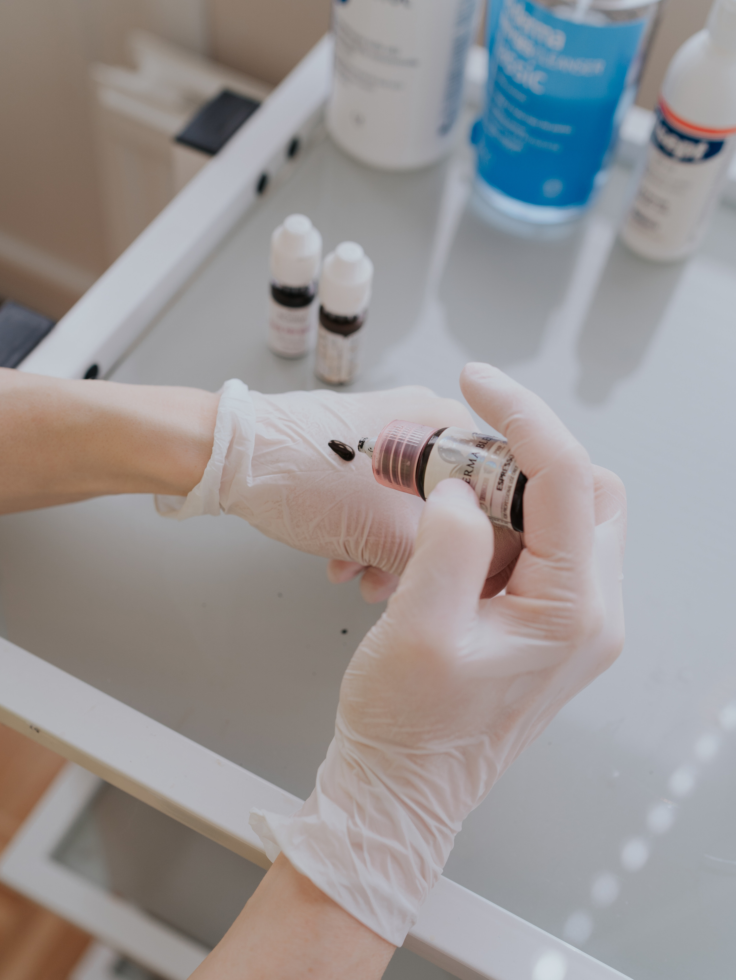 Cosmetology specialist. Barcelona Brand Photographer and Videographer Oxana Dia