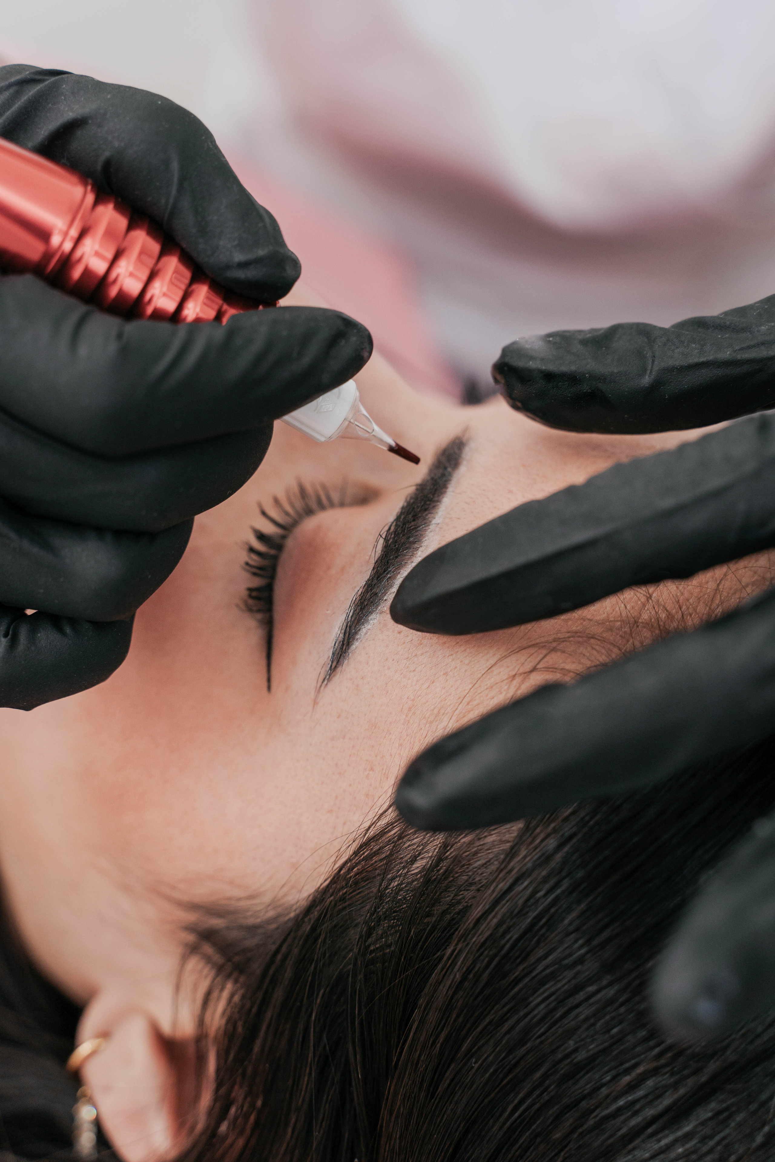 Especialista en maquillaje permanente. Oxana Dia Business and Brand Photography and Videography in Barcelona