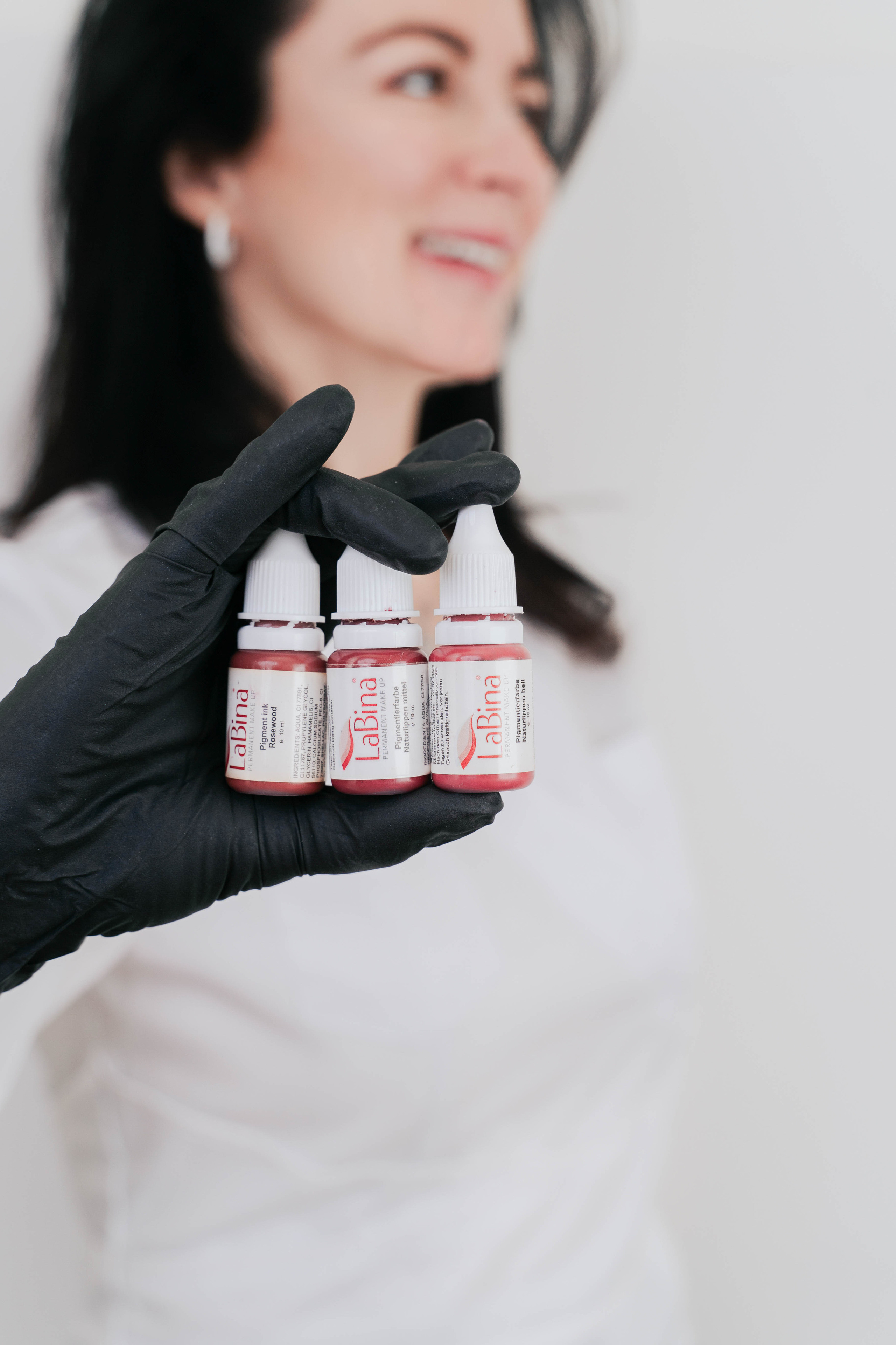 Especialista en maquillaje permanente. Oxana Dia Business and Brand Photography and Videography in Barcelona