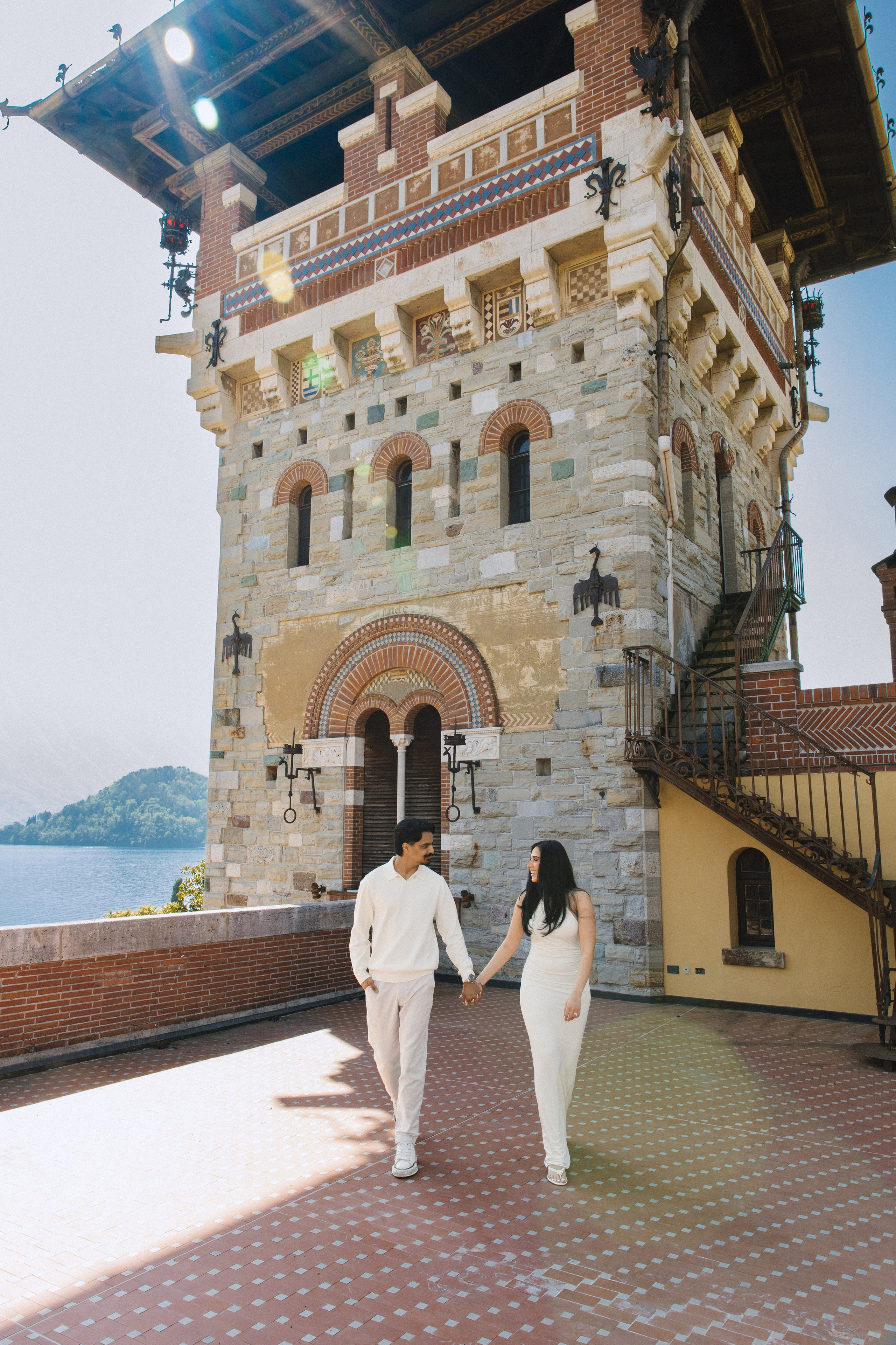 Vish & Kajal. Wedding photographer in Italy