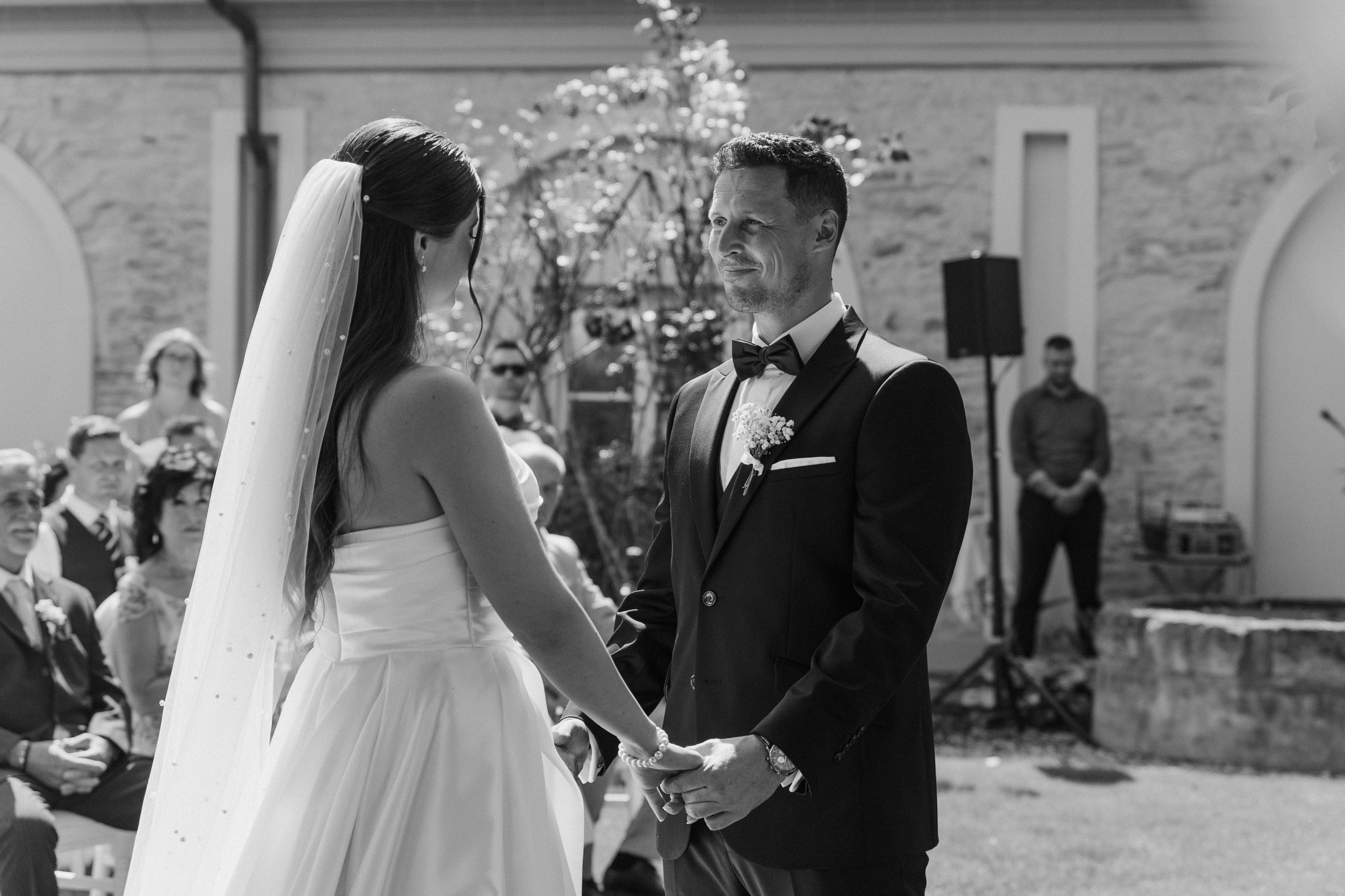 Wedding moments at Na Kmine