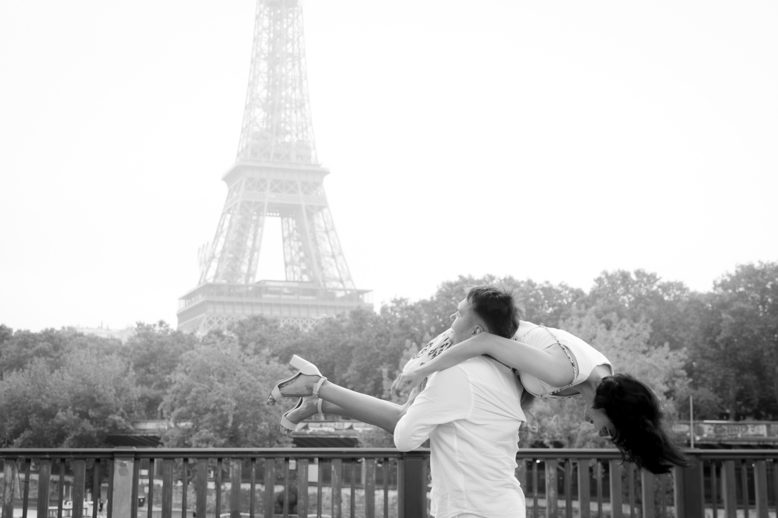 Alfiya’s wedding anniversary in Paris. Photographer in Paris Marina Chaput