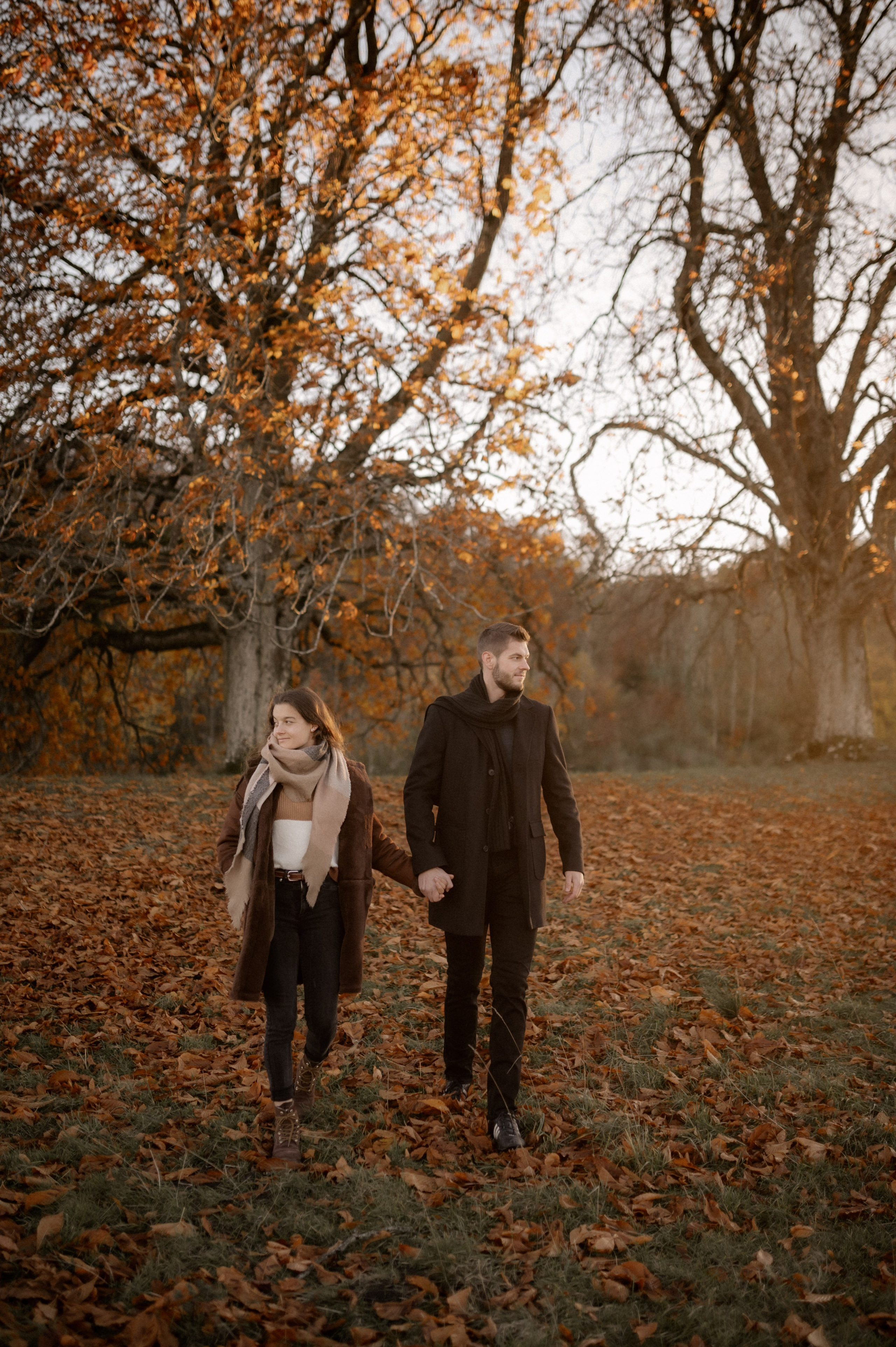 Wenn der Wind flüstert | Paarshooting am Gelben Berg. Photographer in Nuremberg Irina Mehnert from Ansbach