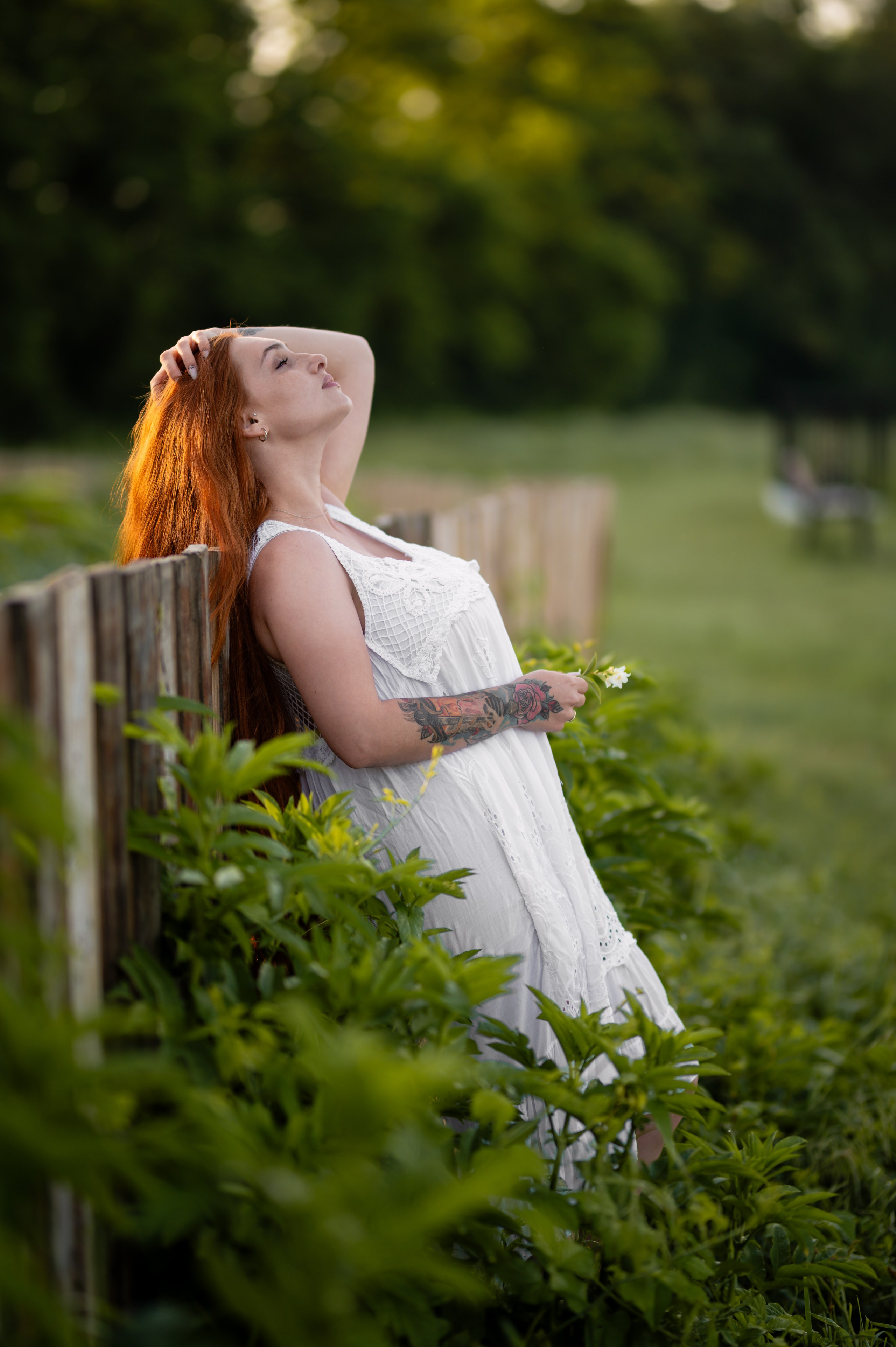 Poveste pe mal de râu. Home