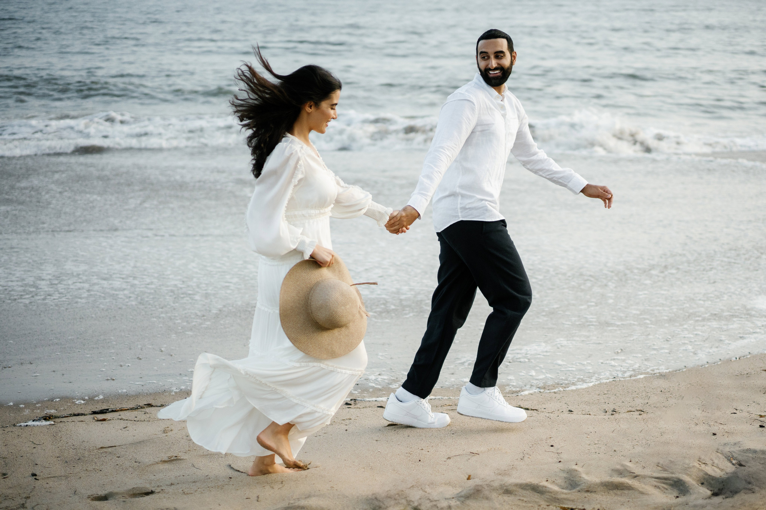 Santa Monica Sunset Engagement Photoshoot. Wedding Photography & Videography Team in California, Los Angeles, San Francisco, San Diego and Travel