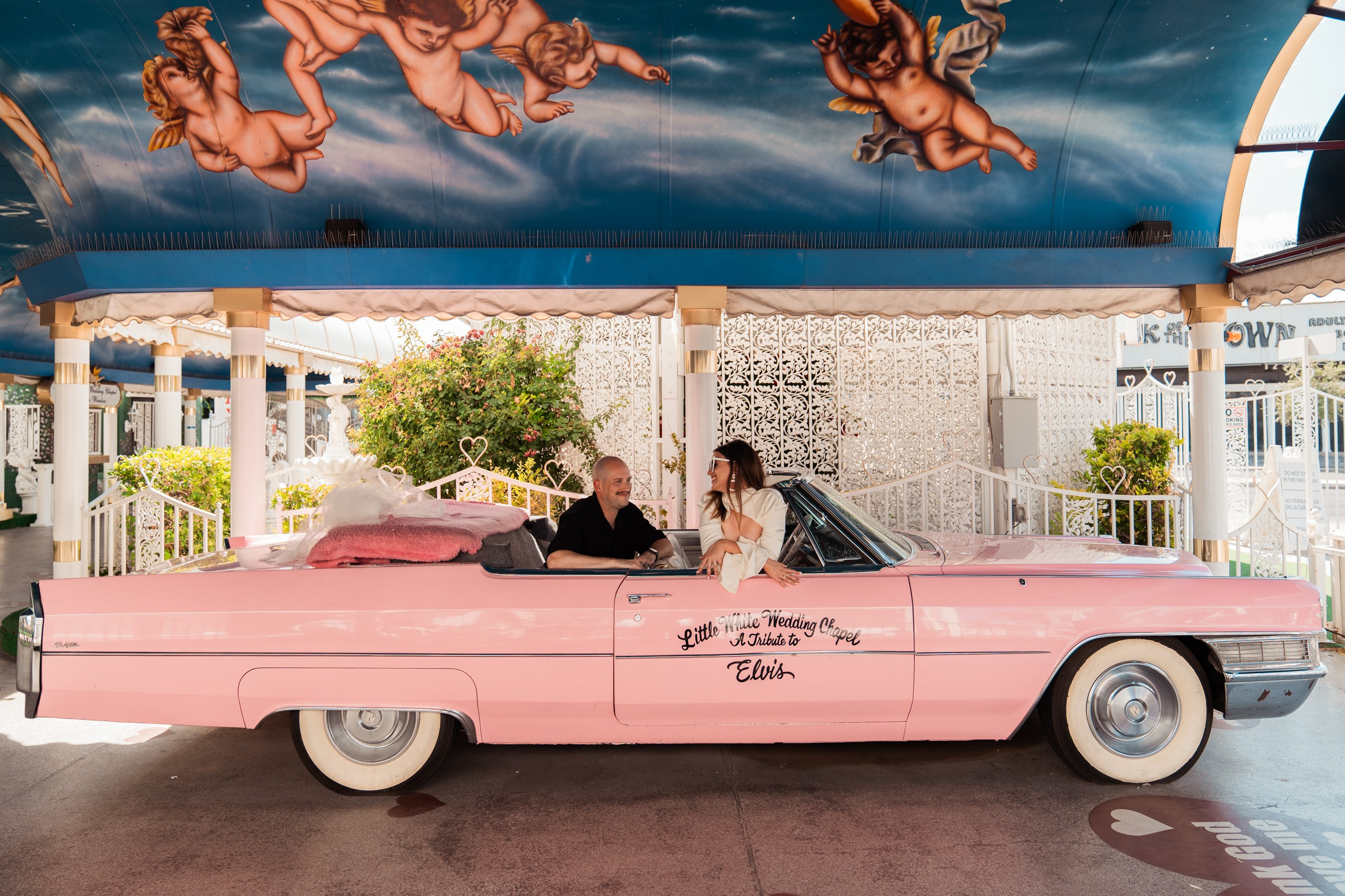 Nikki&Aaron. Wedding & elopement photographer Viktoriya Kravtsov. Las Vegas
