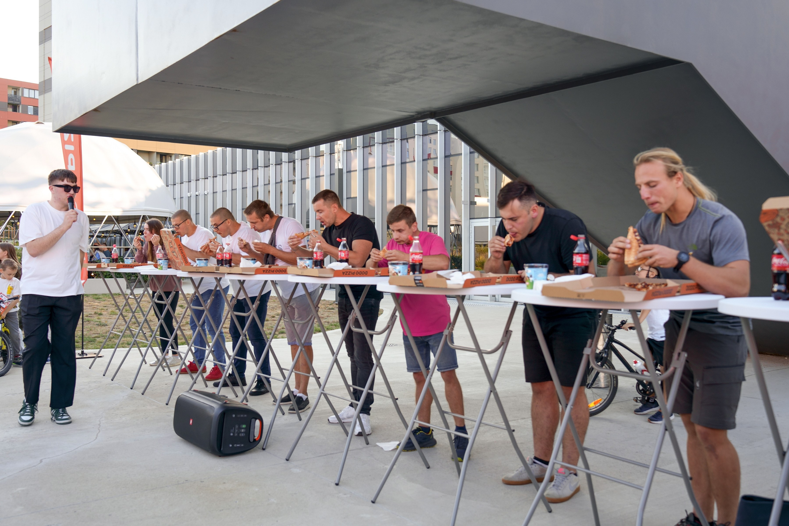 Dodo Pizza Picų Valgymo Čempionatas!. Elina Sapiega fotografė Vilniuje