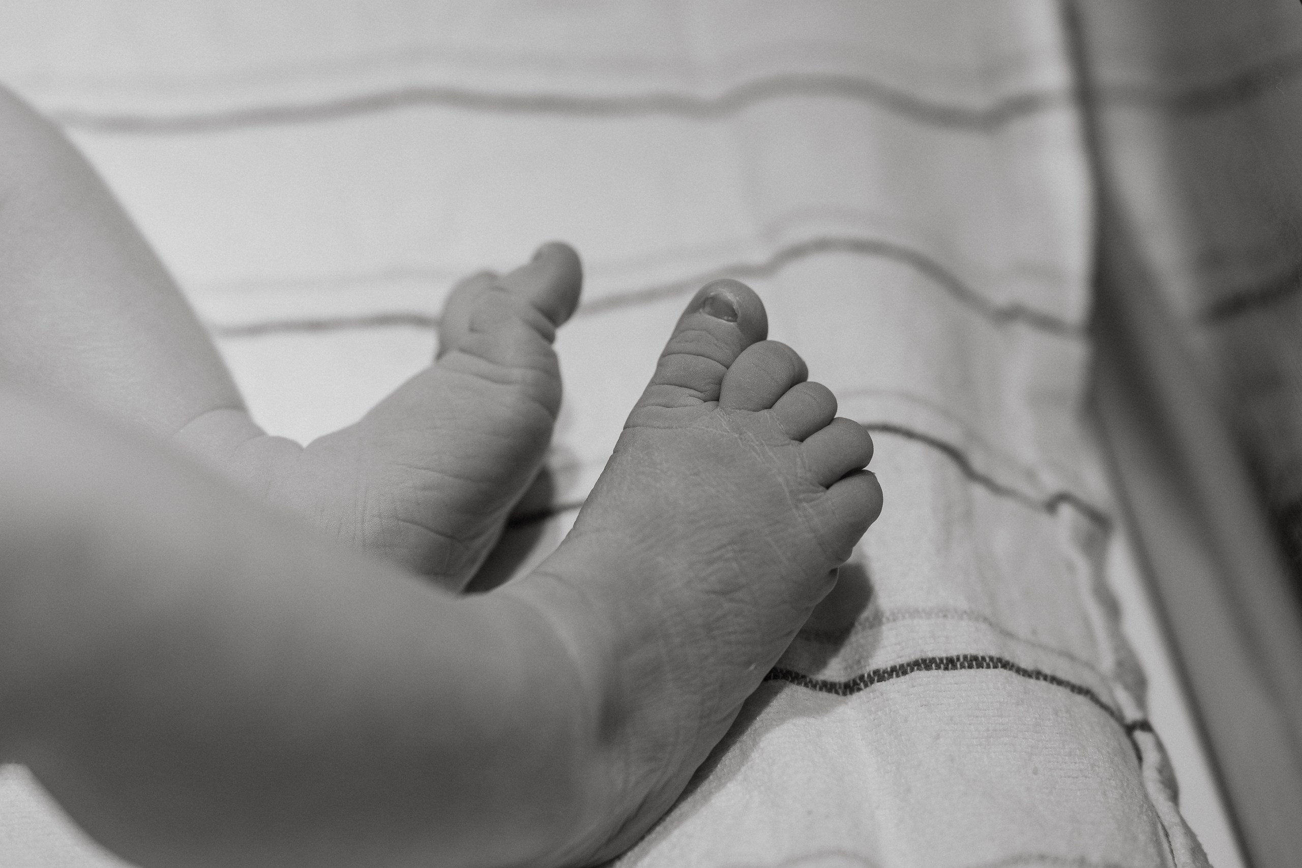 Hospital Birth Photography. Alisa Tant — Family and newborn photographer Bucks County, Montgomery county, Philadelphia, NJ
