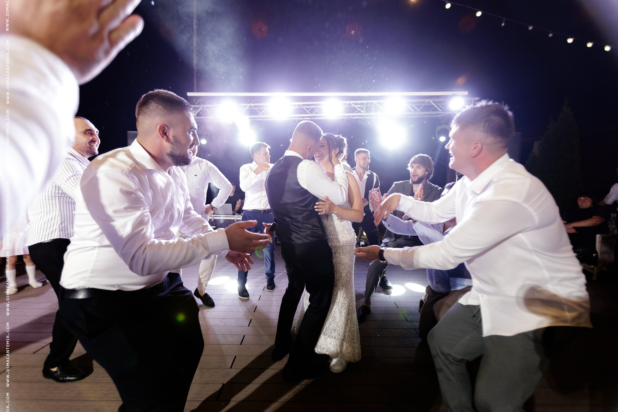 TUDOR & ALIONA | Gril Parc. Fotograf de nuntă în Chisinau, Moldova. Poze și Video Comerciale