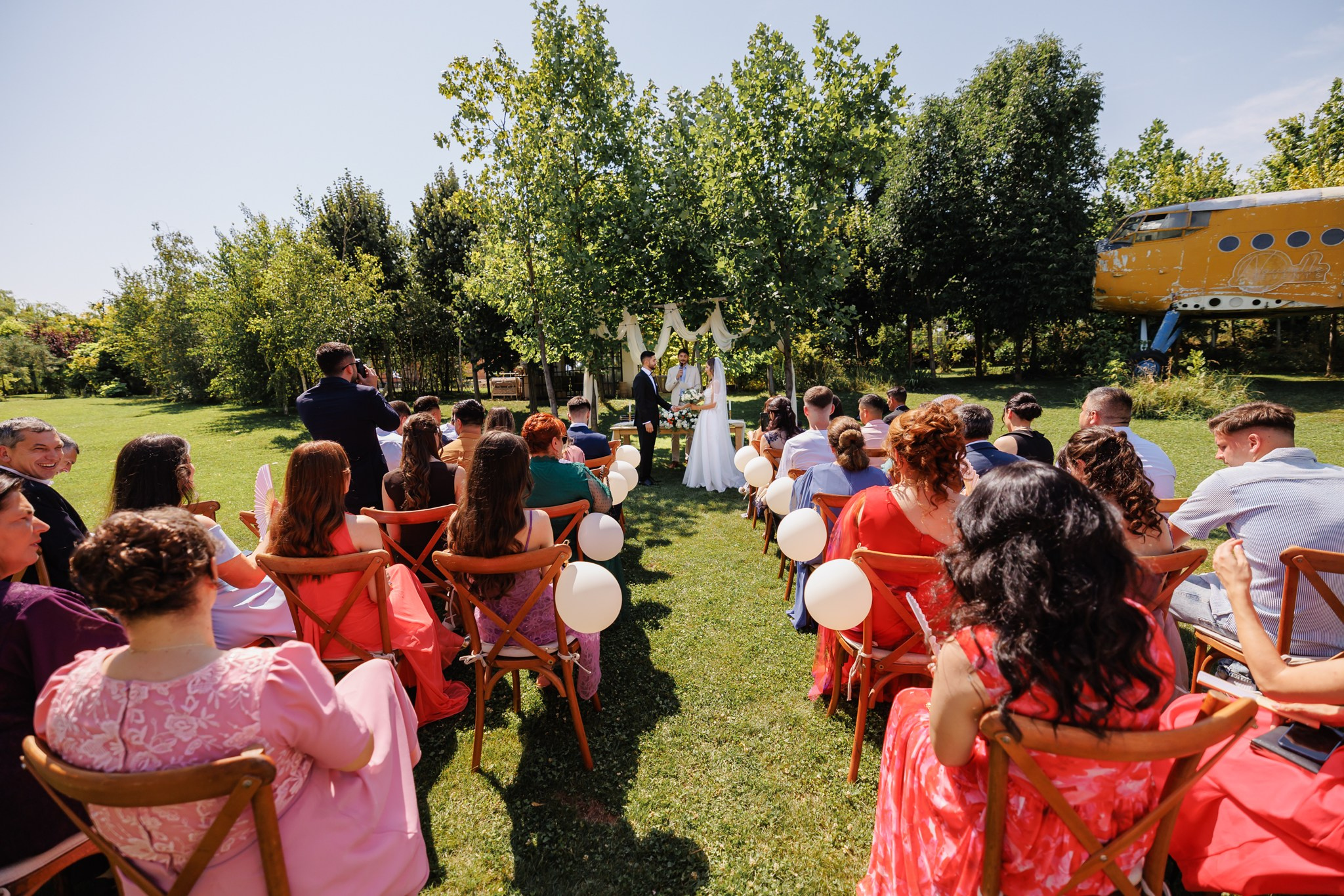 Mihaela si Nicolae - Nunta in locatie in aer liber la Nouvelle Events. Fotograf nunta Bucuresti - Manu Ivanciu | Fotograf botez