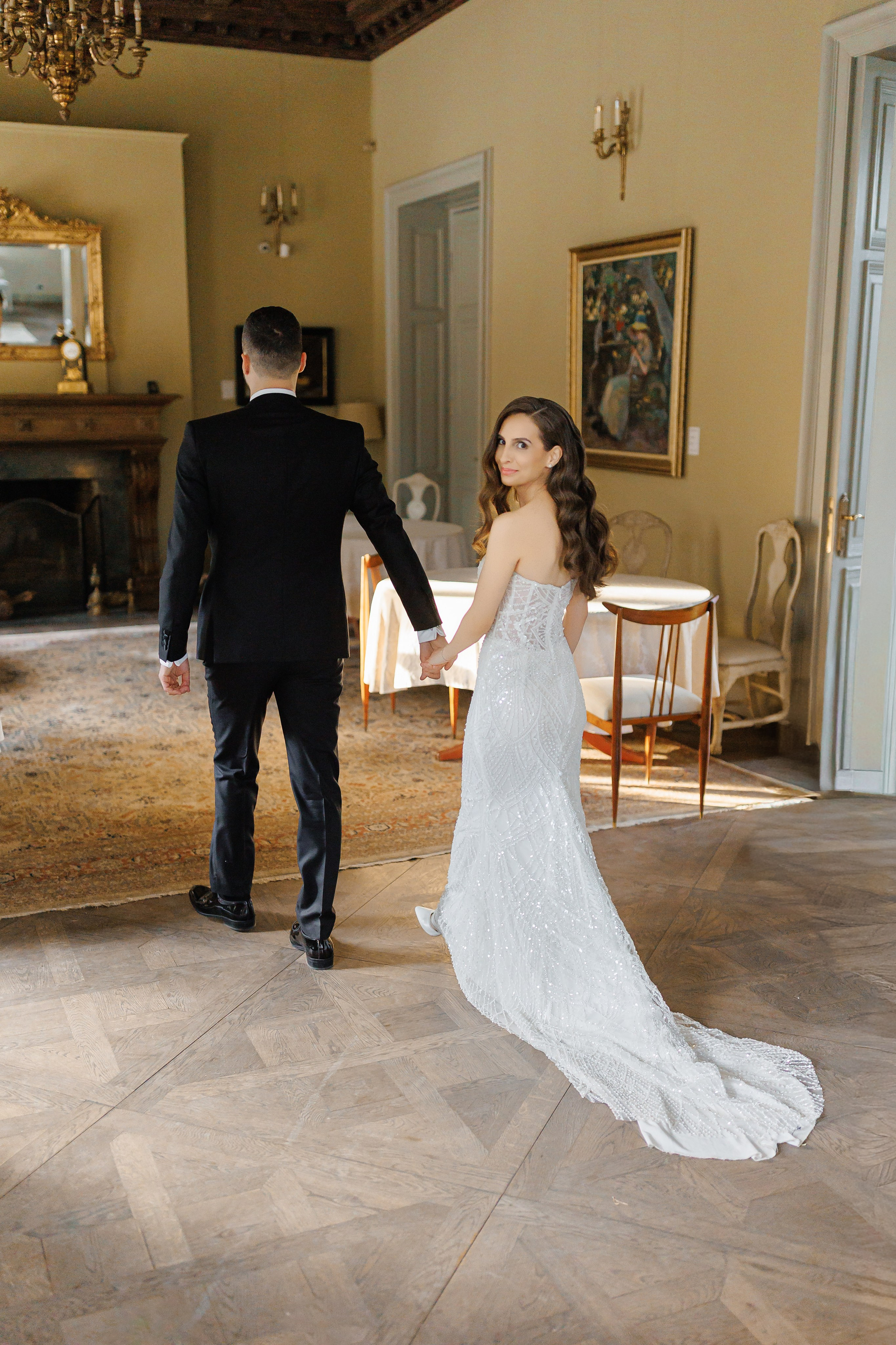 Fotograf nuntă București – servicii pentru cuplurile care vor ceva diferit. Dacă vrei fotografii care să exprime personalitate, emoție și autenticitate, stilul meu este potrivit pentru voi. 