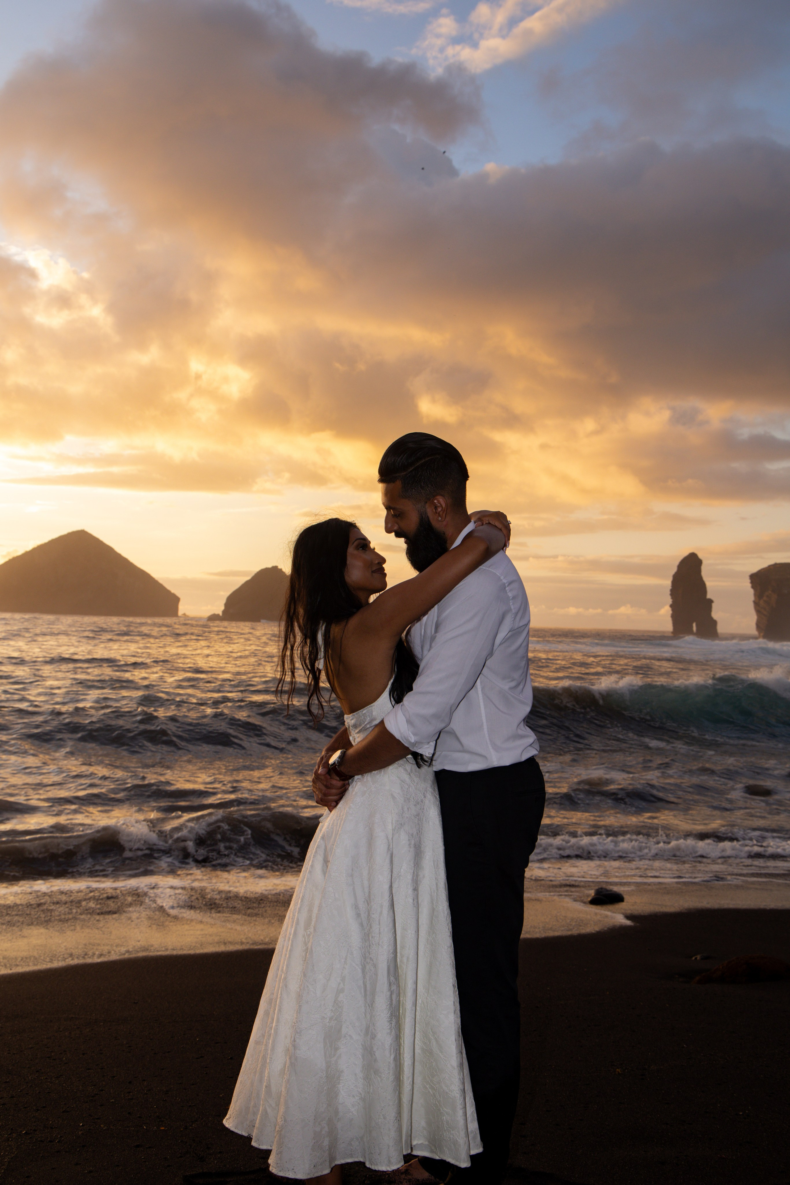 Hari & Alakshiya. IRINA KALMYKOVA | PHOTOGRAPHER AZORES