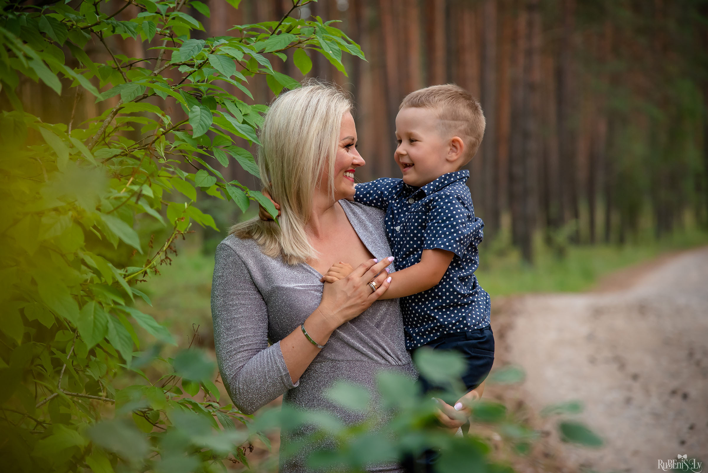 Fotogrāfs Romualds Rubenis un Artemijs Stašāns