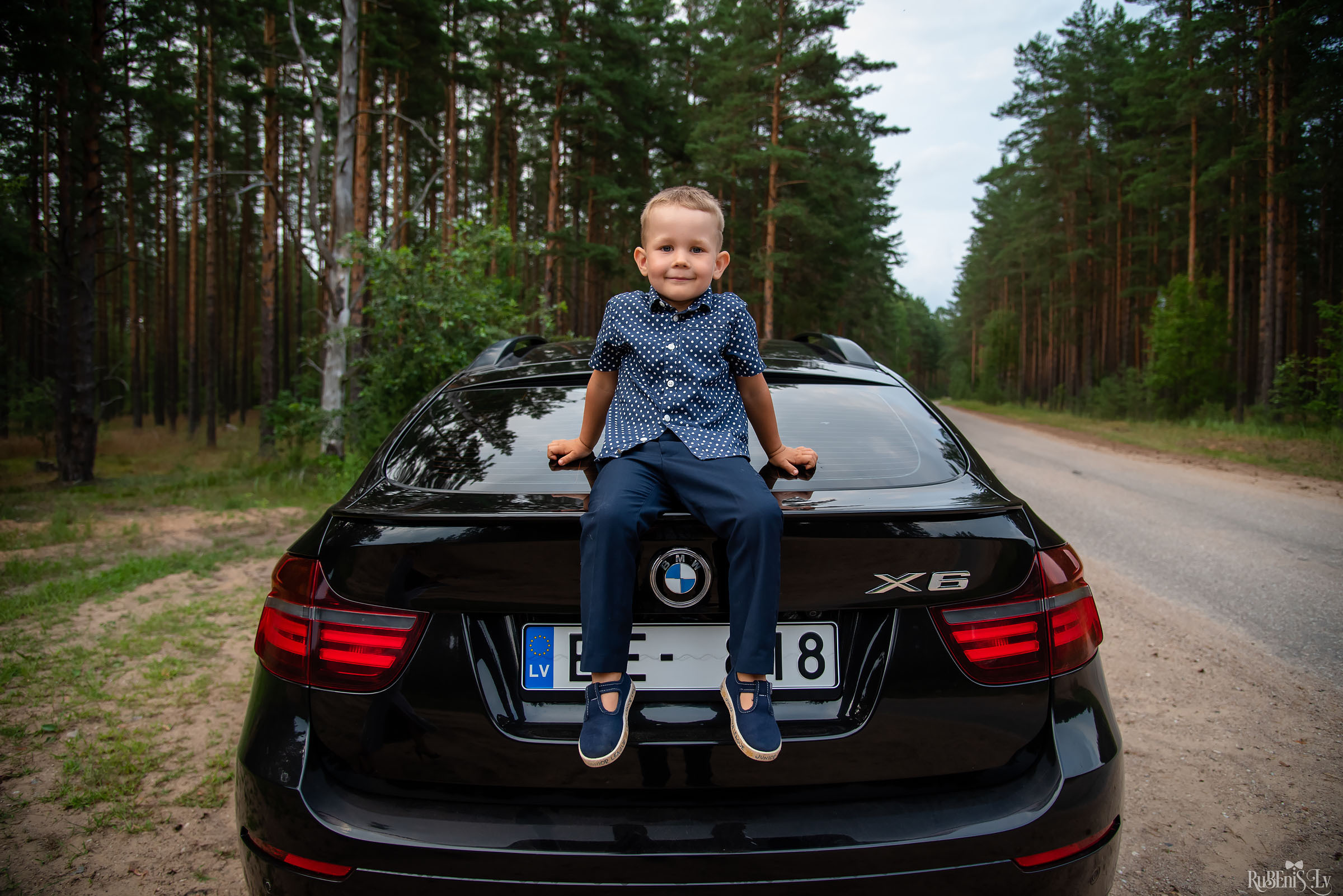Fotogrāfs Romualds Rubenis un Artemijs Stašāns
