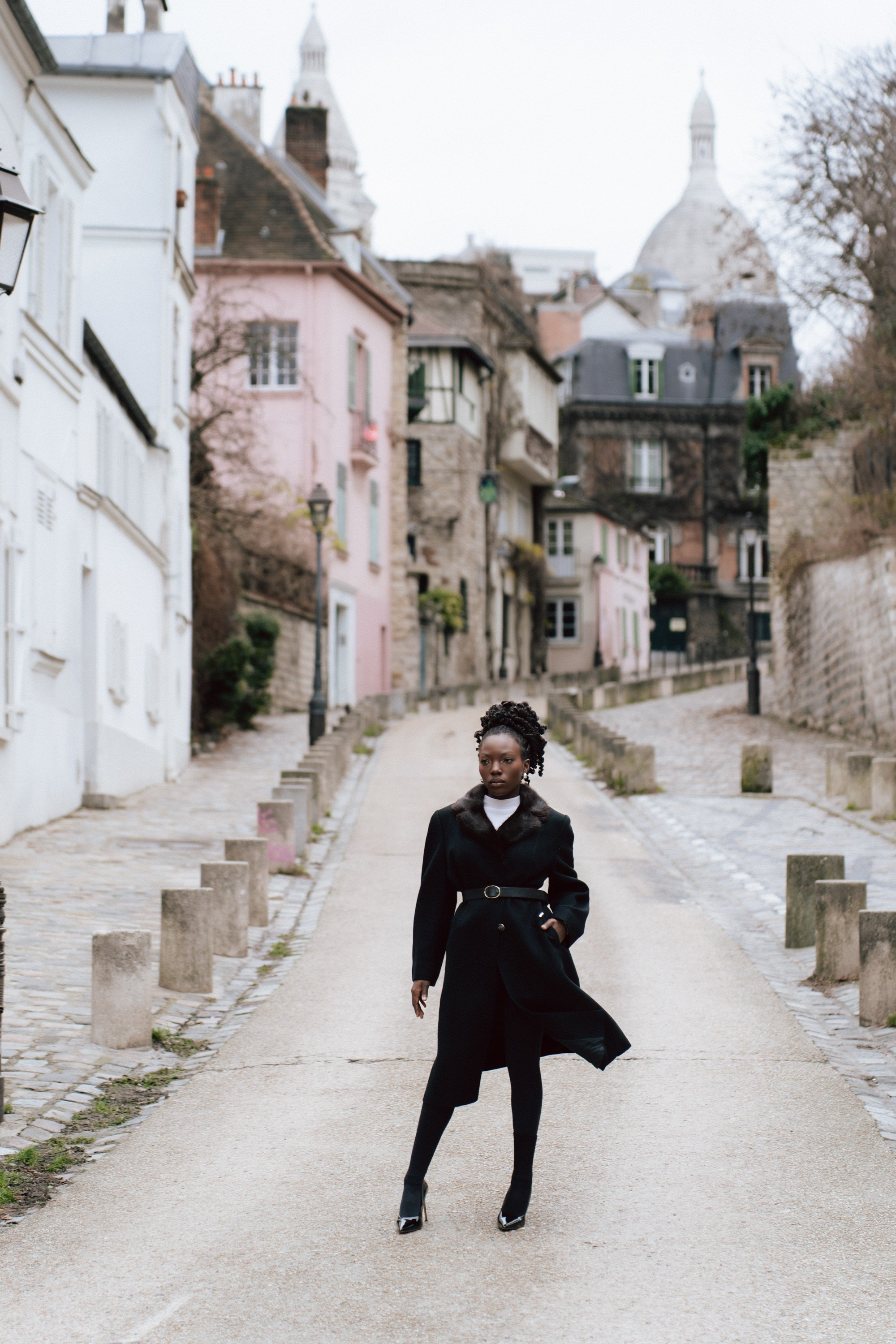Solo Portrait Session: Monmartre. Paris Photographer & Videographer