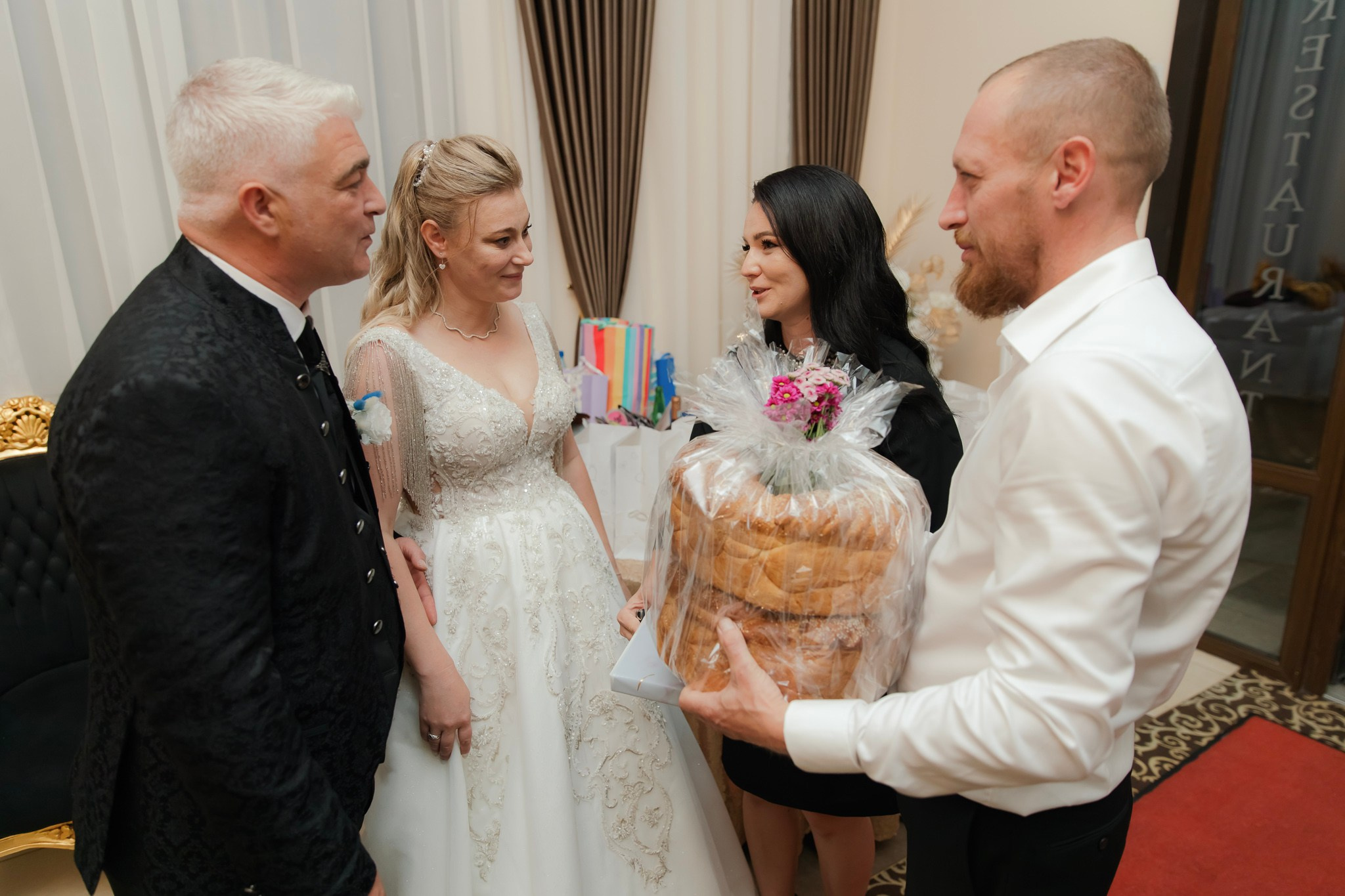 Mihai & Oana. Servicii foto-video profesionale, pentru momente de neuitat