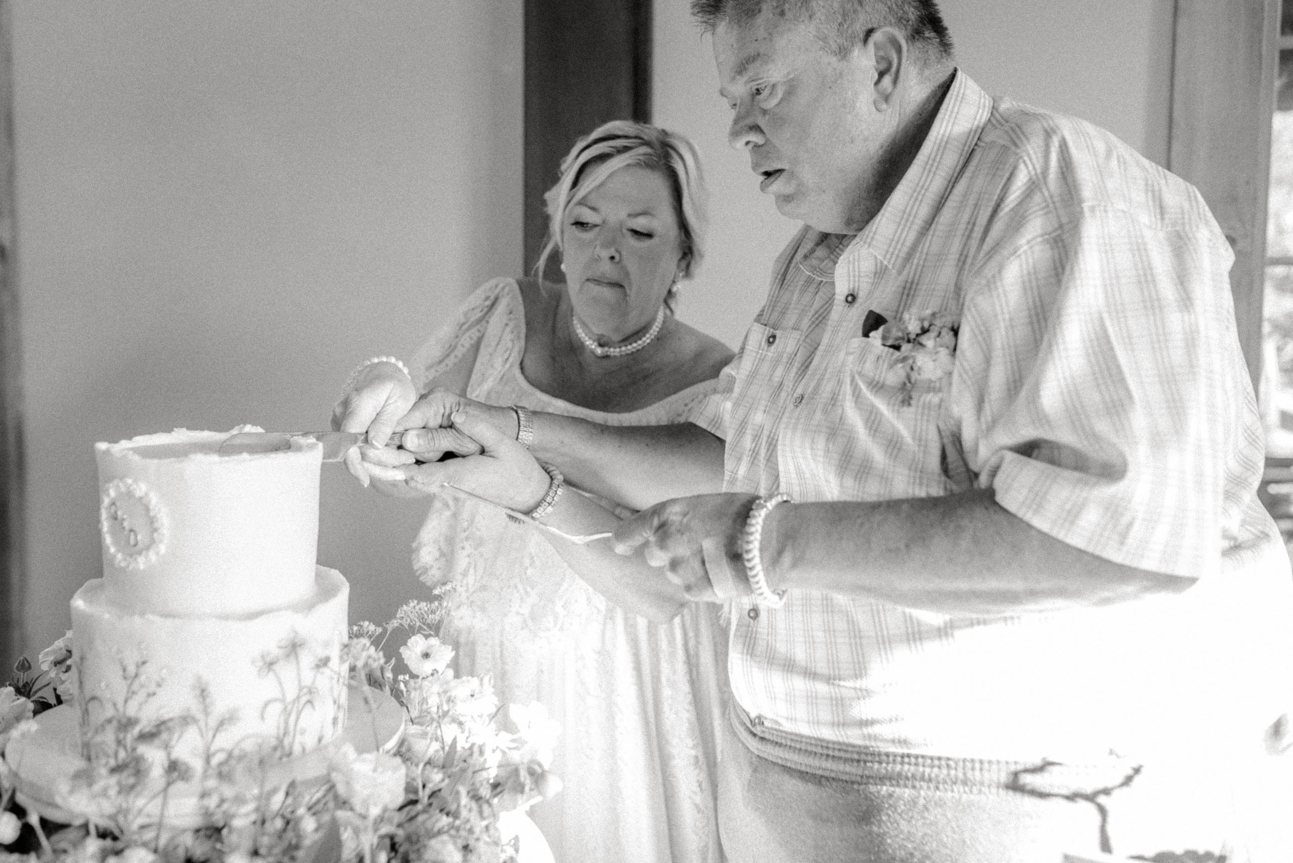 Dorinda + Gil’s Vow Renewal. Alexandria Danielle Photography | Fort Wayne & Indianapolis Wedding Photographer