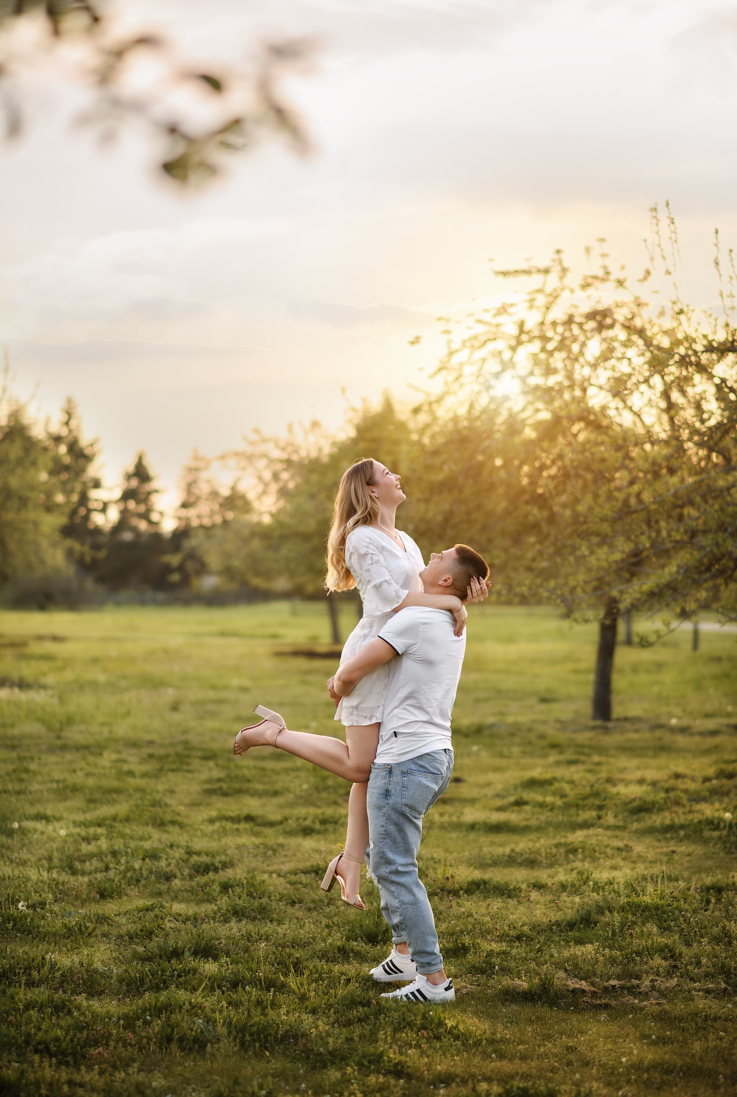 Love Story Session Vancouver WA | Y&K. Alena Tau | Wedding & Family Photographer Vancouver WA and Portland OR