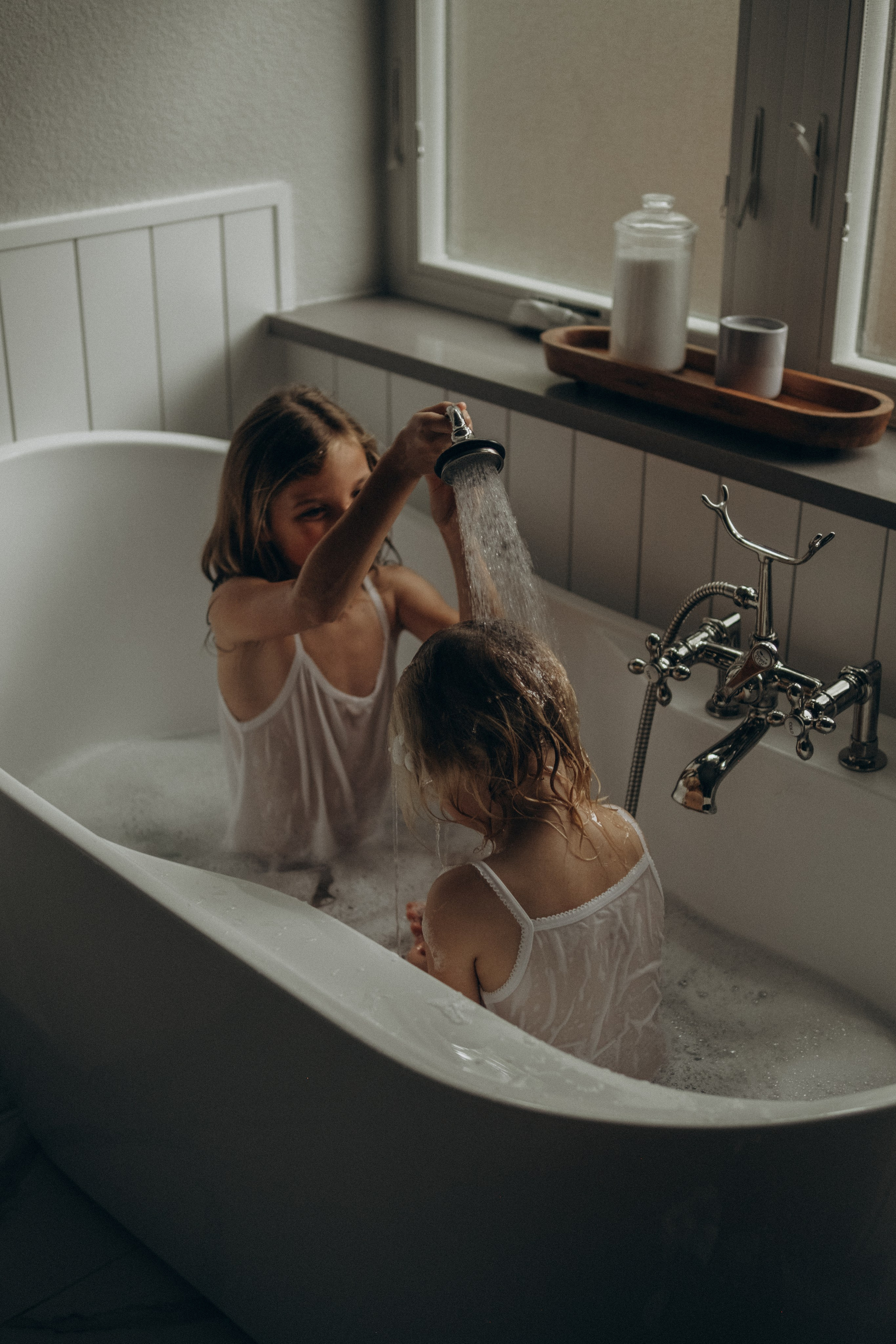 Bubble Bath. Lens Captures Life