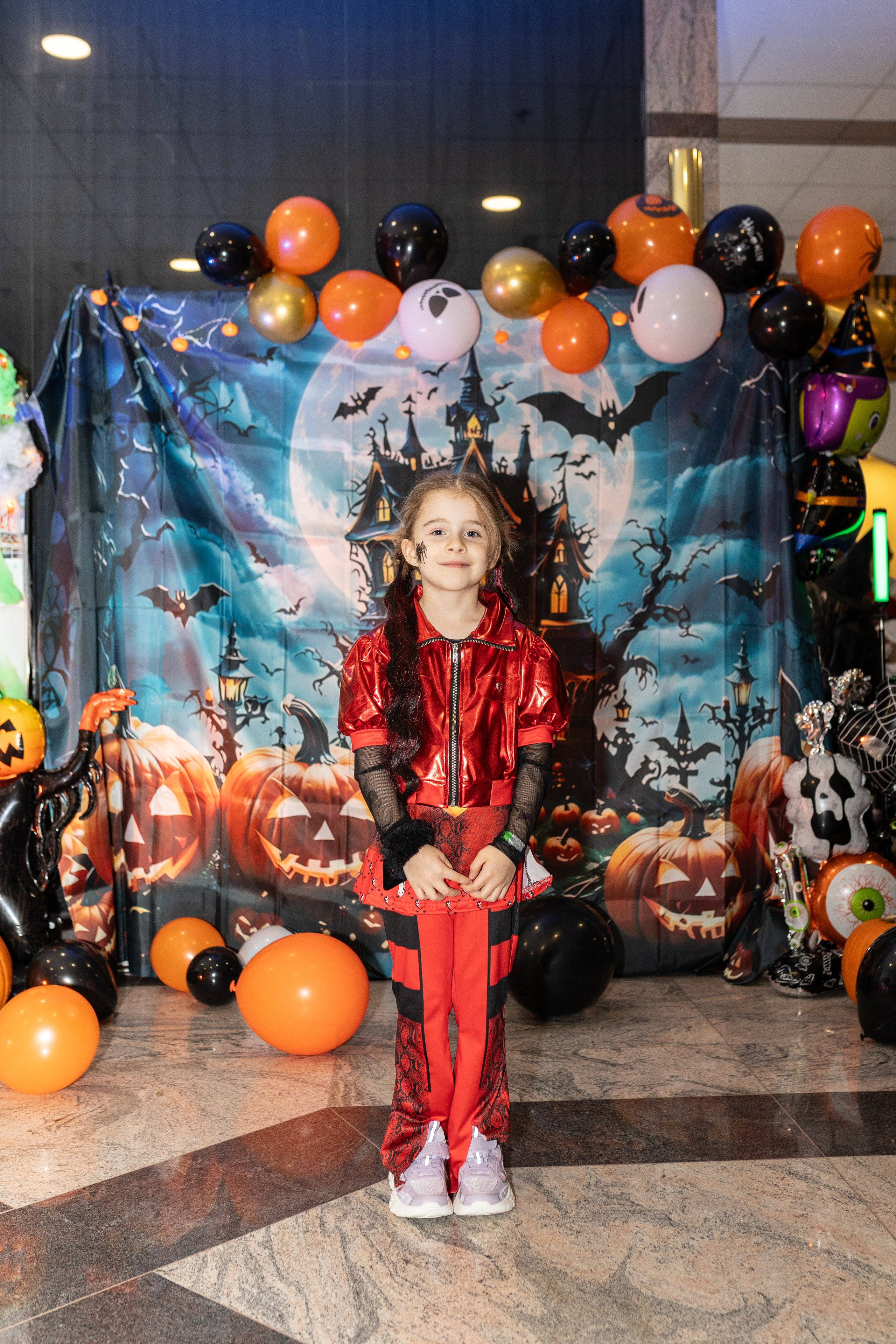 Leo dance studio Helloween 2025. Семейный и детский фотограф в Варшаве Мила Бобровская