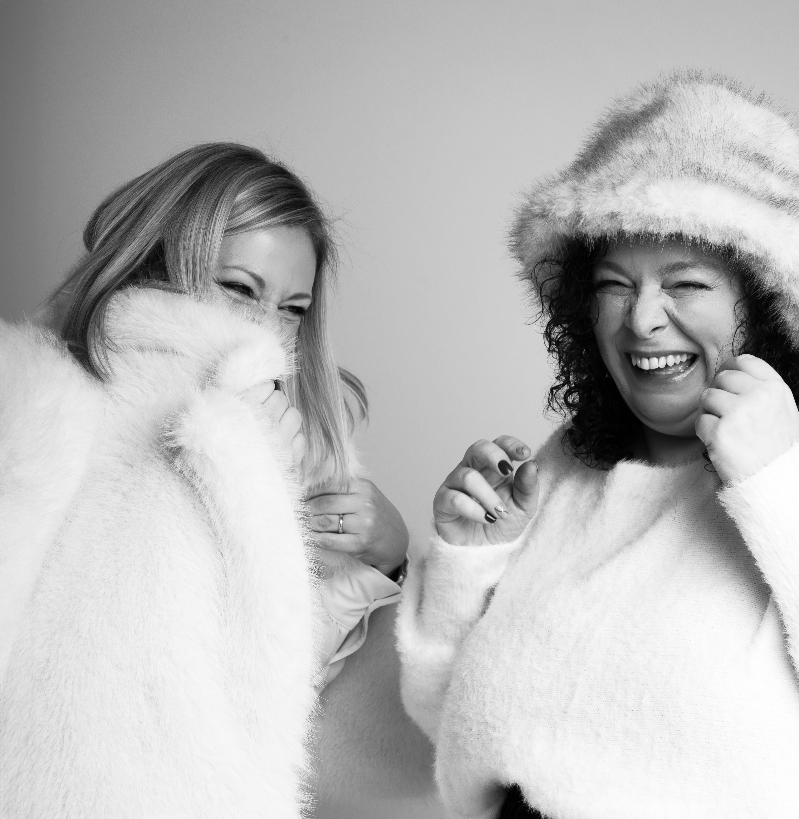 Ritratti di Famiglia | Momenti Intimi e Legami Autentici. Fotografa maternity, family e business a Pomezia e Roma – Simona Henkel