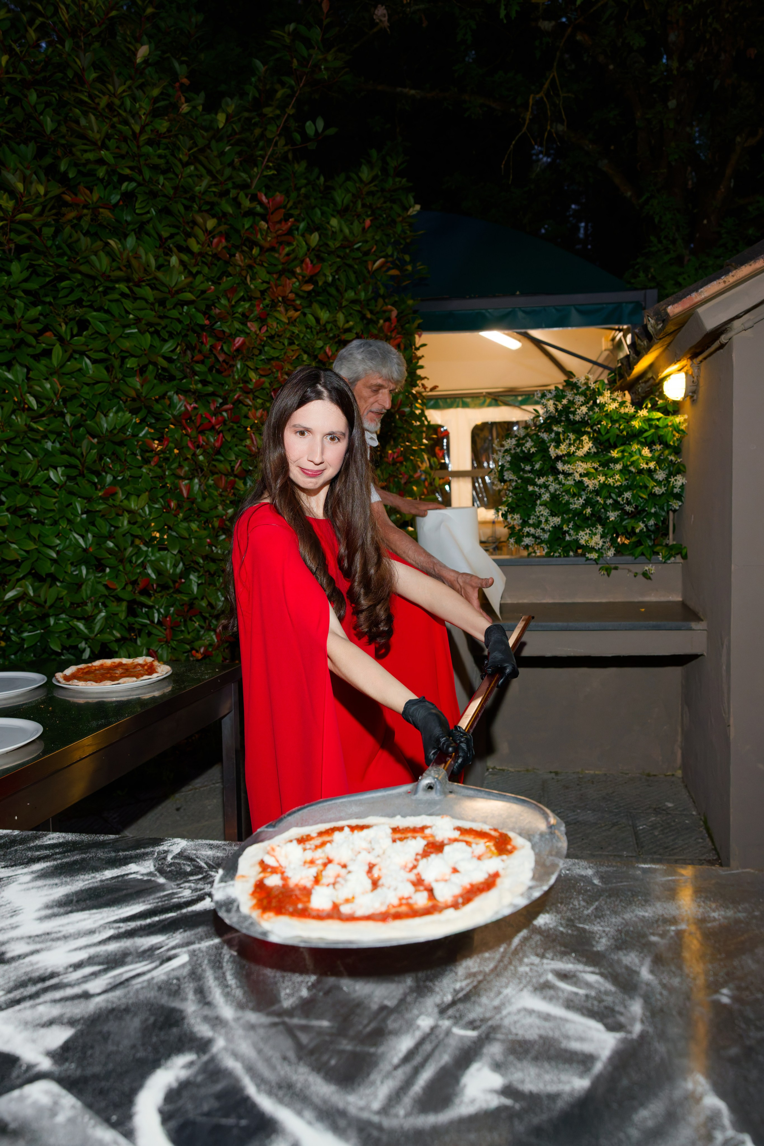 Pizza Party at Tenuta Massini, Florence, Italy. Destination Wedding Photographer — Nikita Burtsev