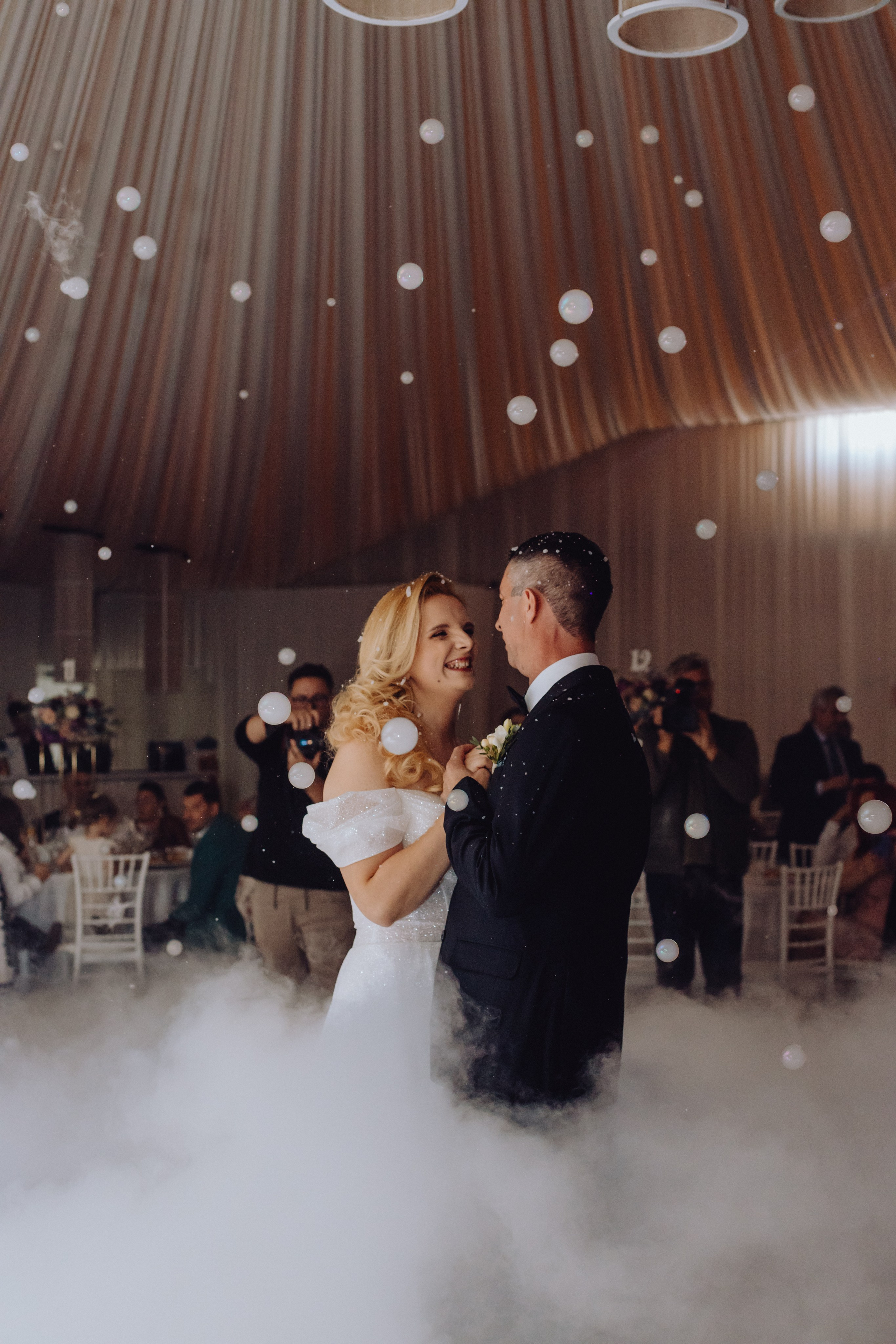 Alexandru & Maria. Wedding & couple photographer from Romania Rut Vetan