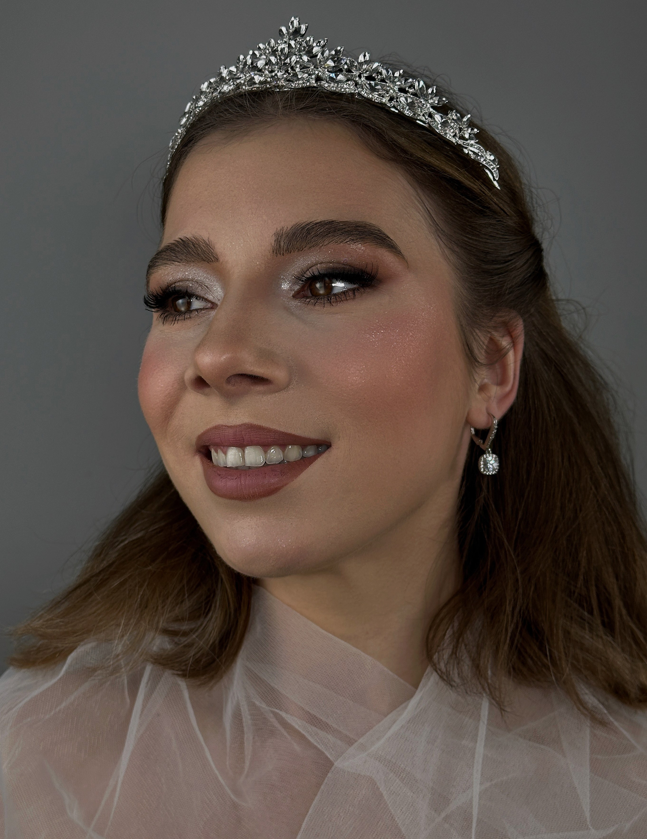 Makeup profesional Cluj-Napoca. Makeup artist, artist sprancene si laminare in Cluj-Napoca | Anca Vasilie