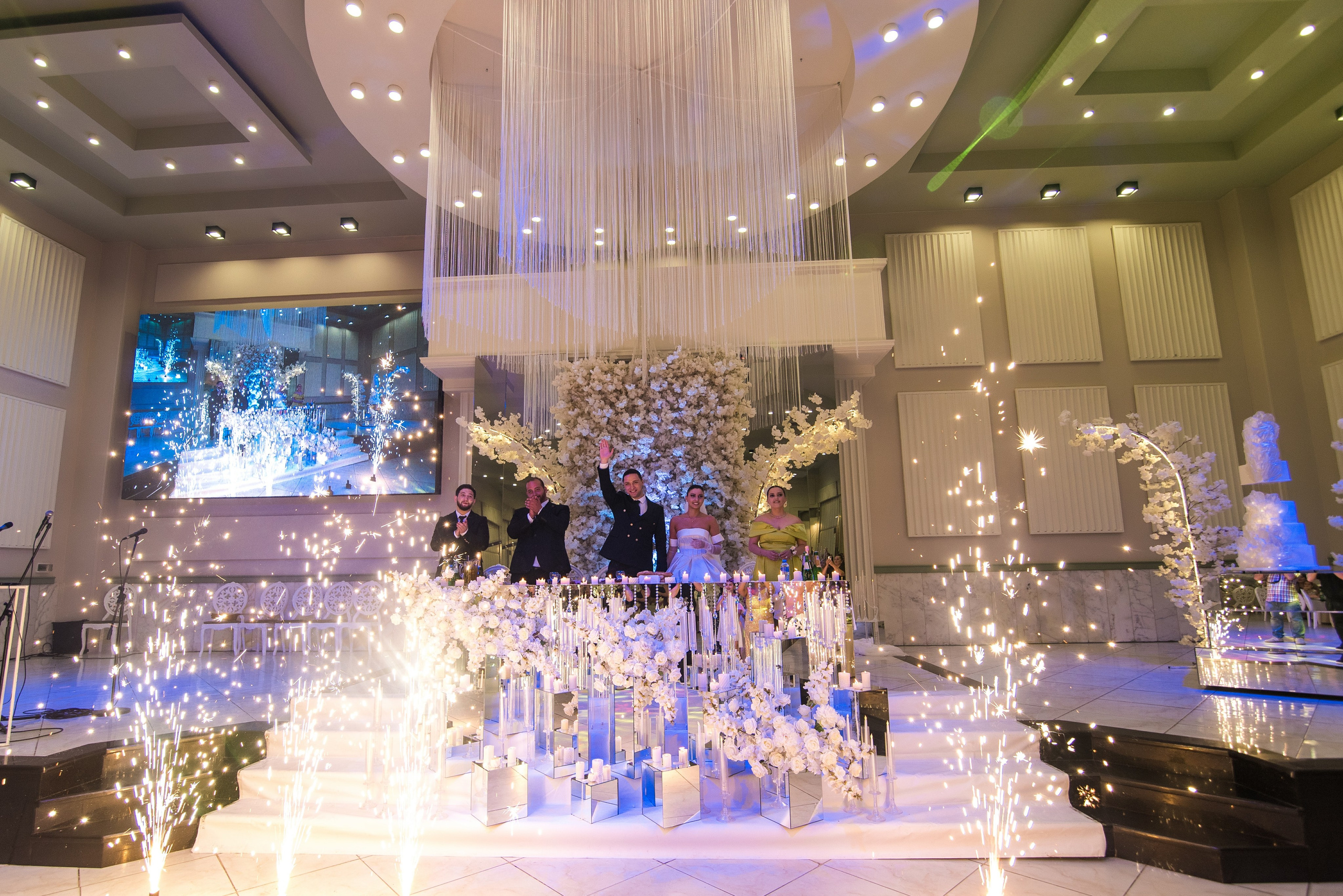 Грузинская свадьба Луки и Нино в Кутаиси. Свадебные фотографы в Грузии, Армении. Макс Коваленко и Лара Татосян. Свадебный видеограф