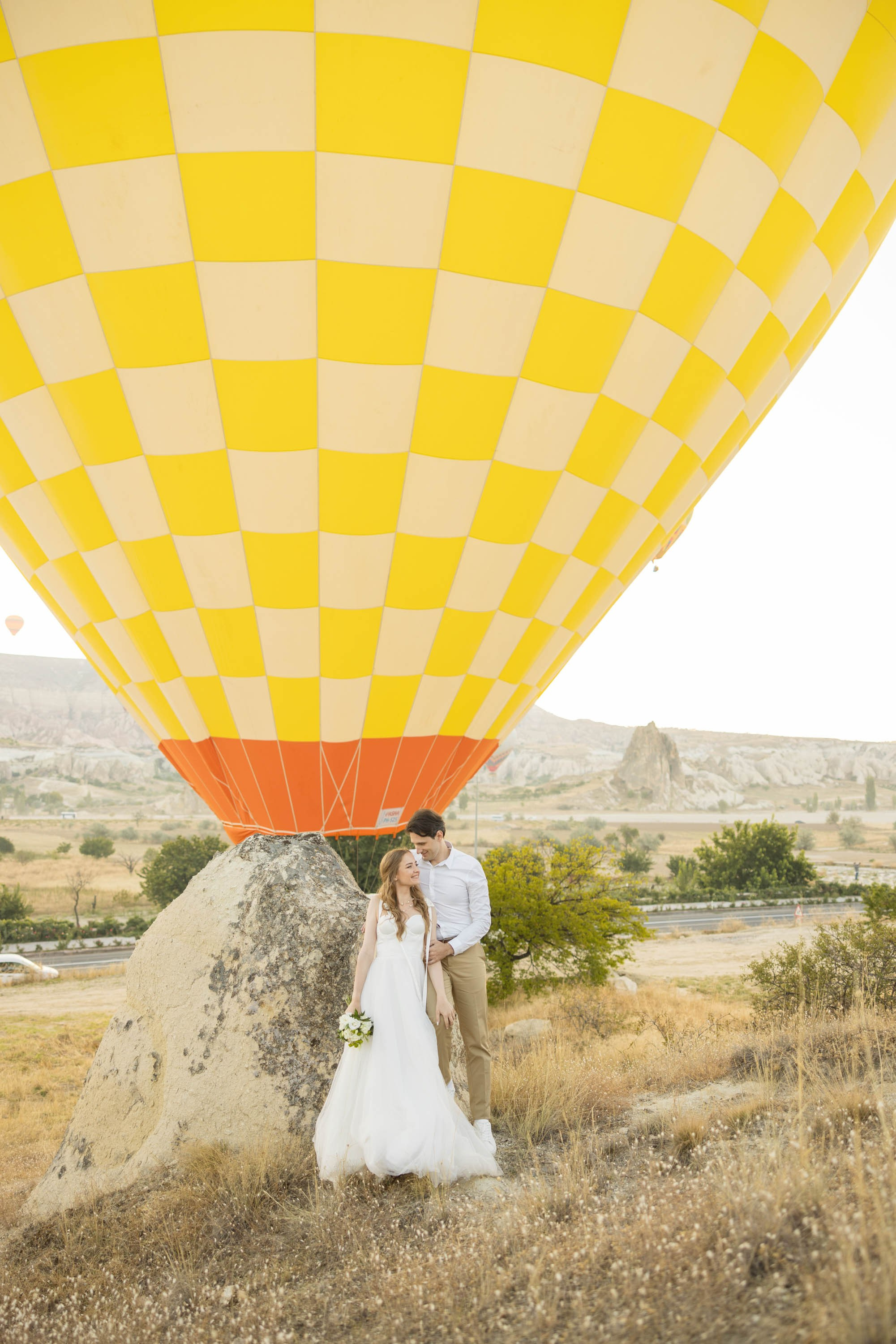 Wedding photo shoot in cappadocia. Julia Ganch I Fashion Wedding Photography I Cappadocia Turkey