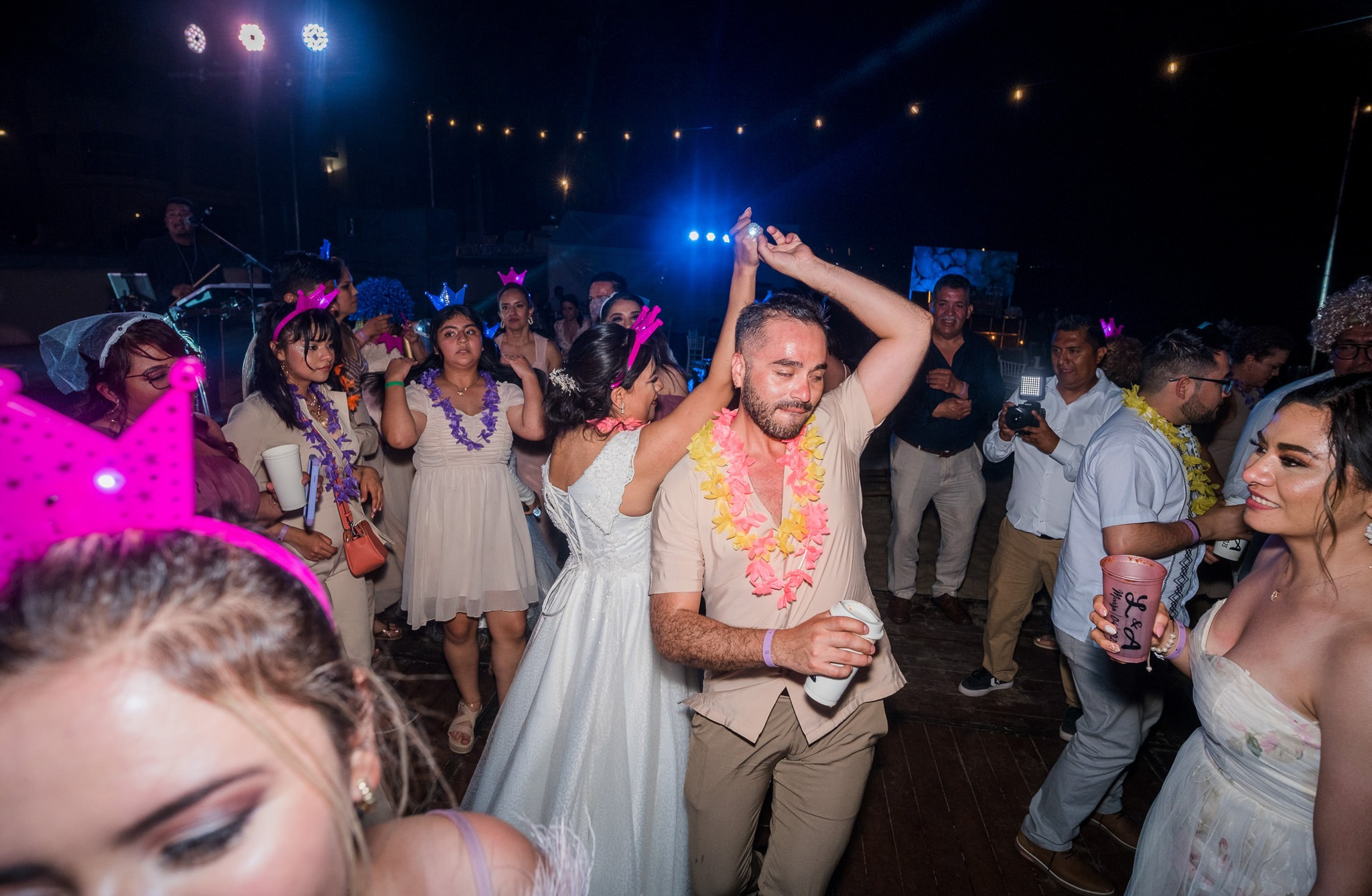 Lupita y Abel / Puerto Vallarta. Wedding and family photographer in Mexico City