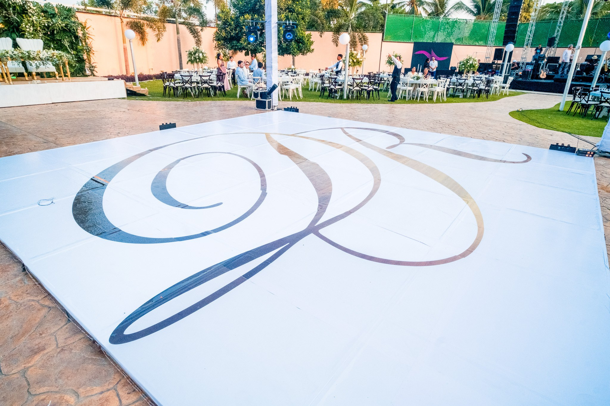 Dulce & Roberto / Guerrero. Wedding and family photographer in Mexico City