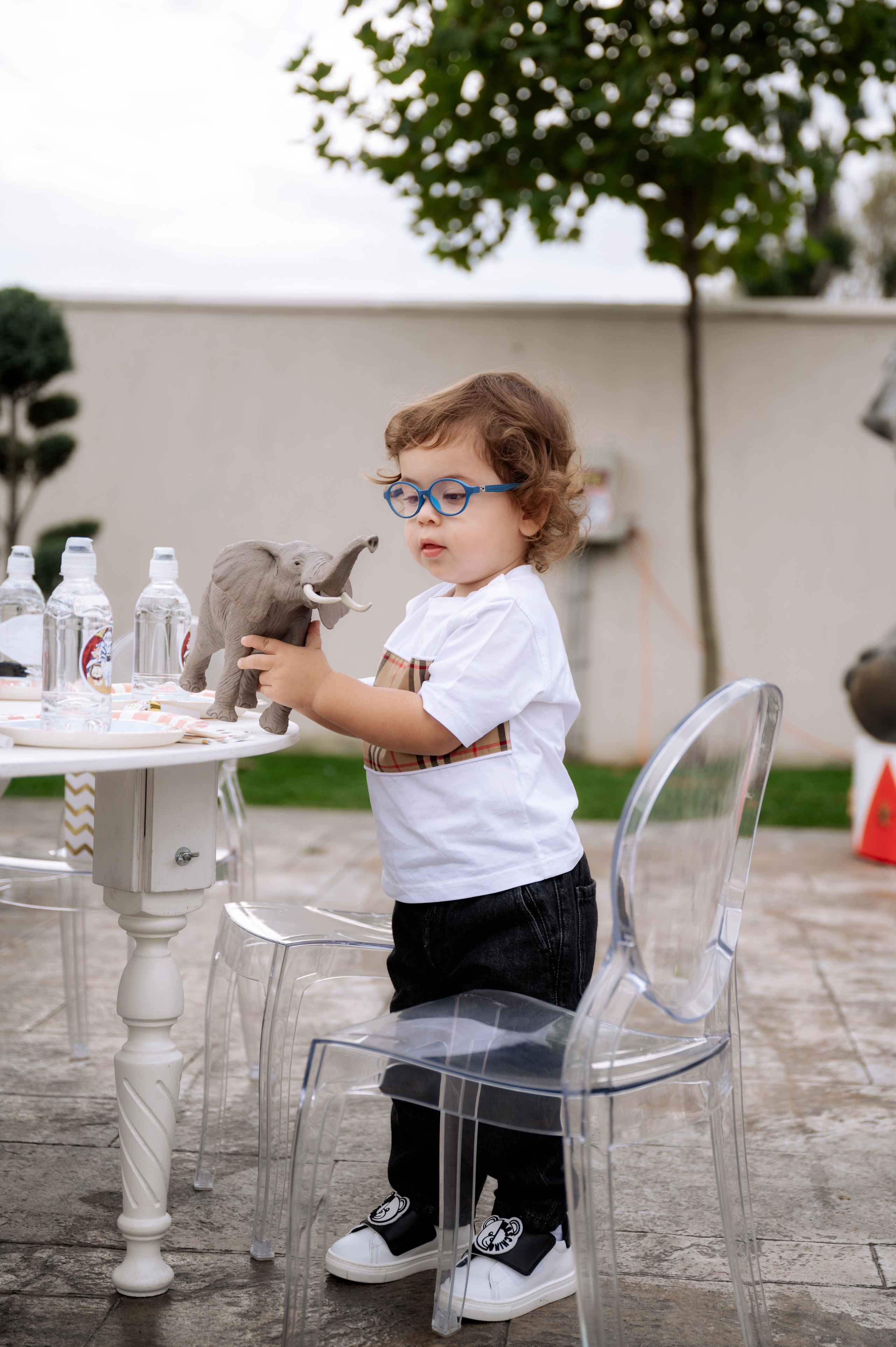 Turta/Mot. Amintirile tale merită mai mult decât o fotografie. Merită o poveste
