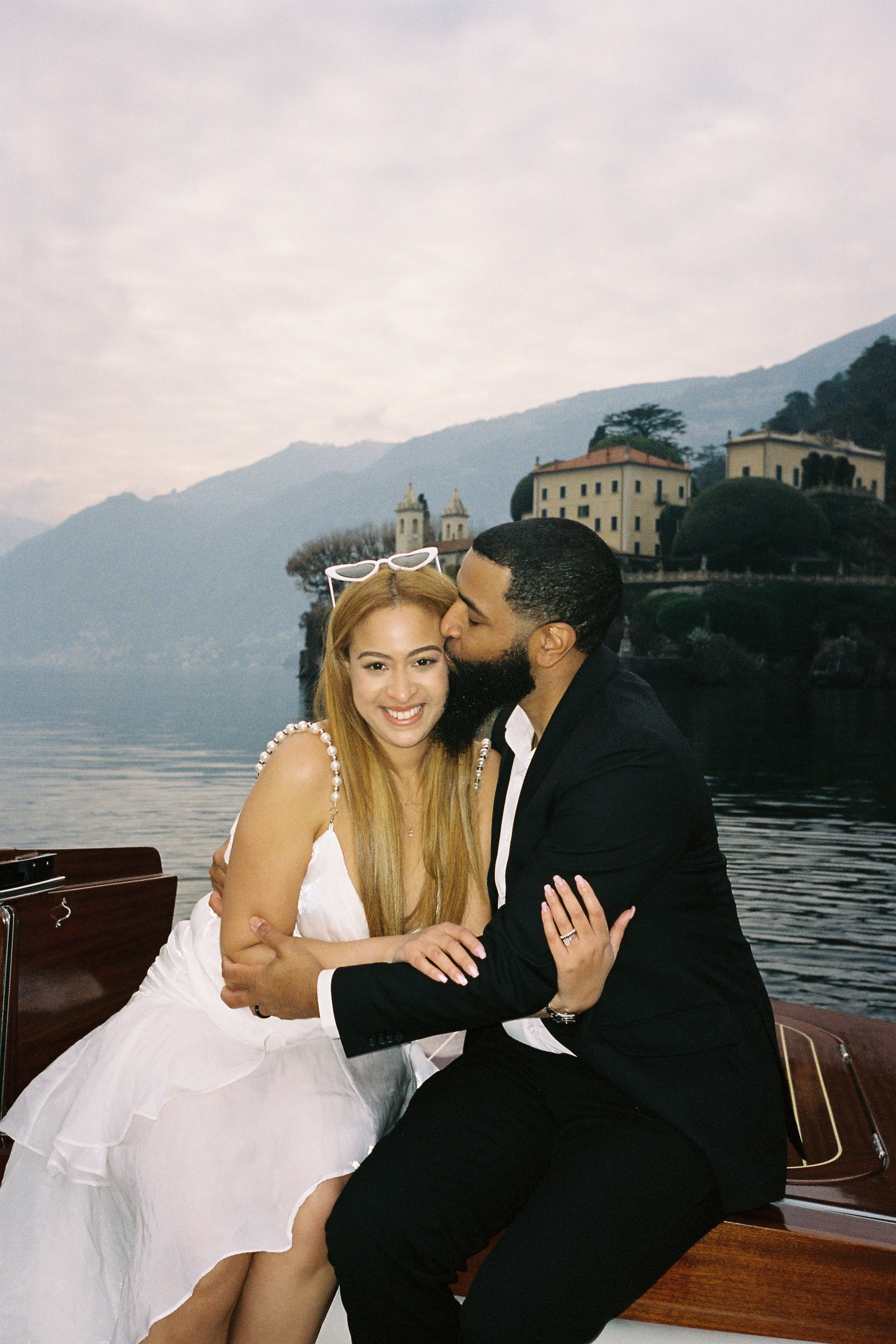 Elopment at Lake Como. Wedding photographer in Italy