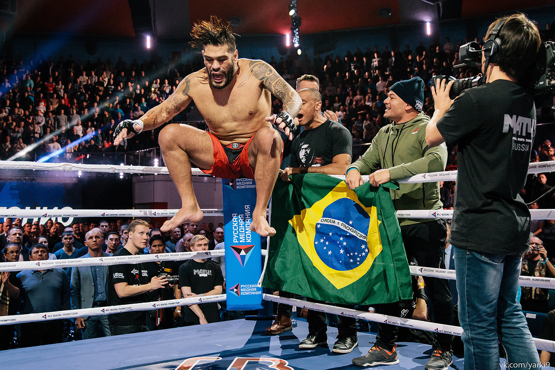 Boxing. Photographer in New York City