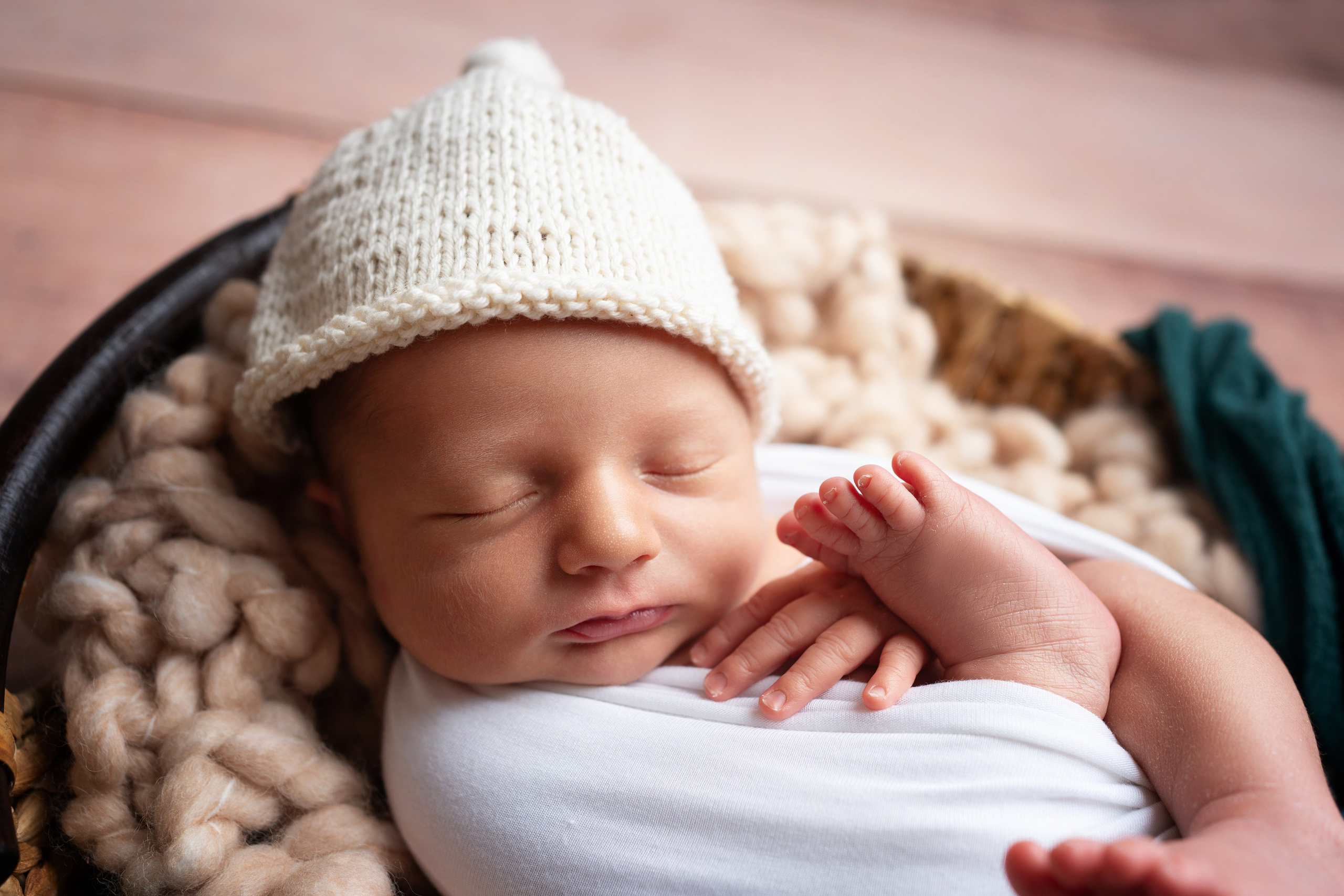 John. Neugeborenenfotografin und Retoucher in Augsburg Nastassia Schneider