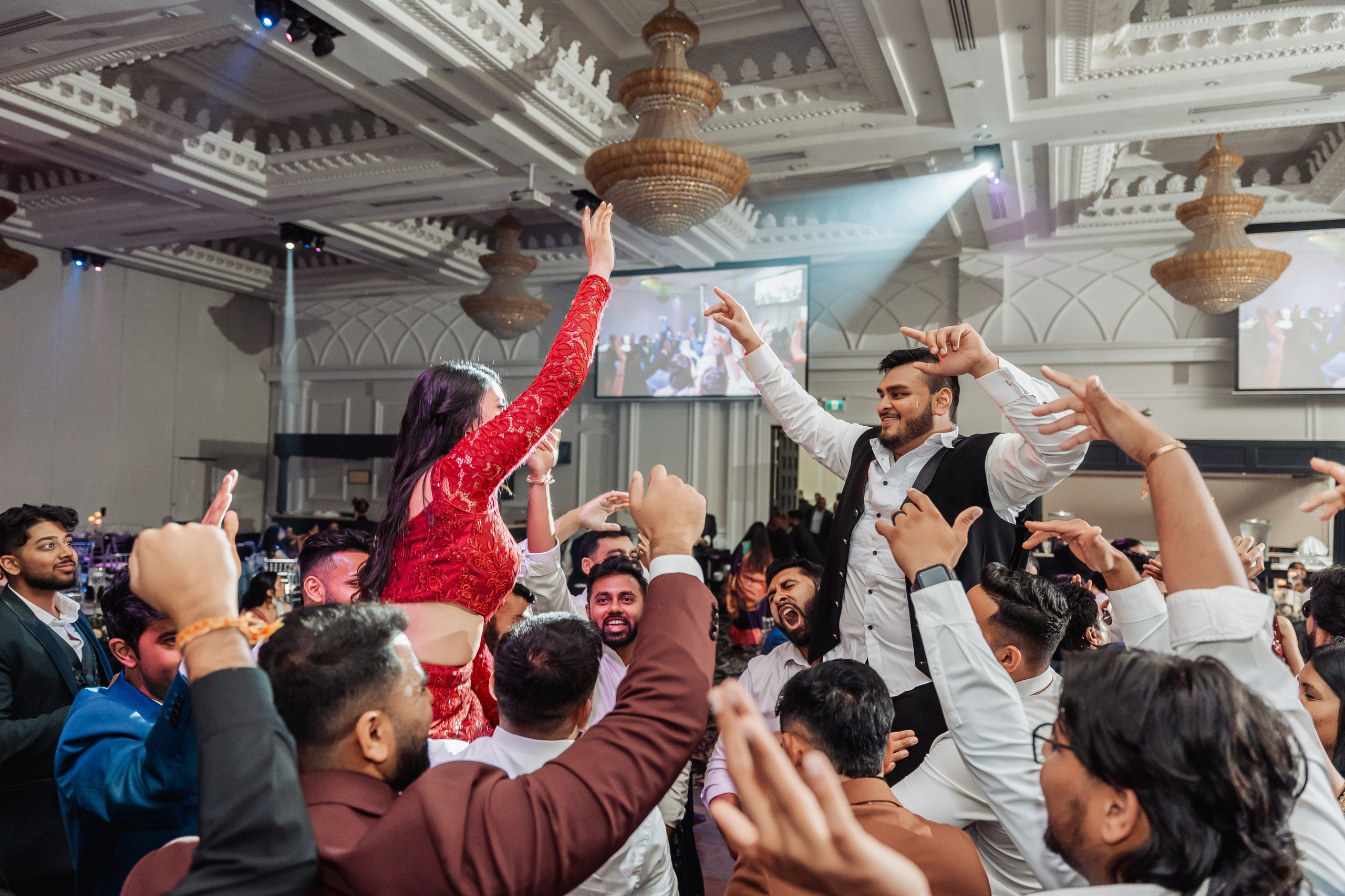 Darshil & Shailja. Wedding Photographer & Cinematographer studios