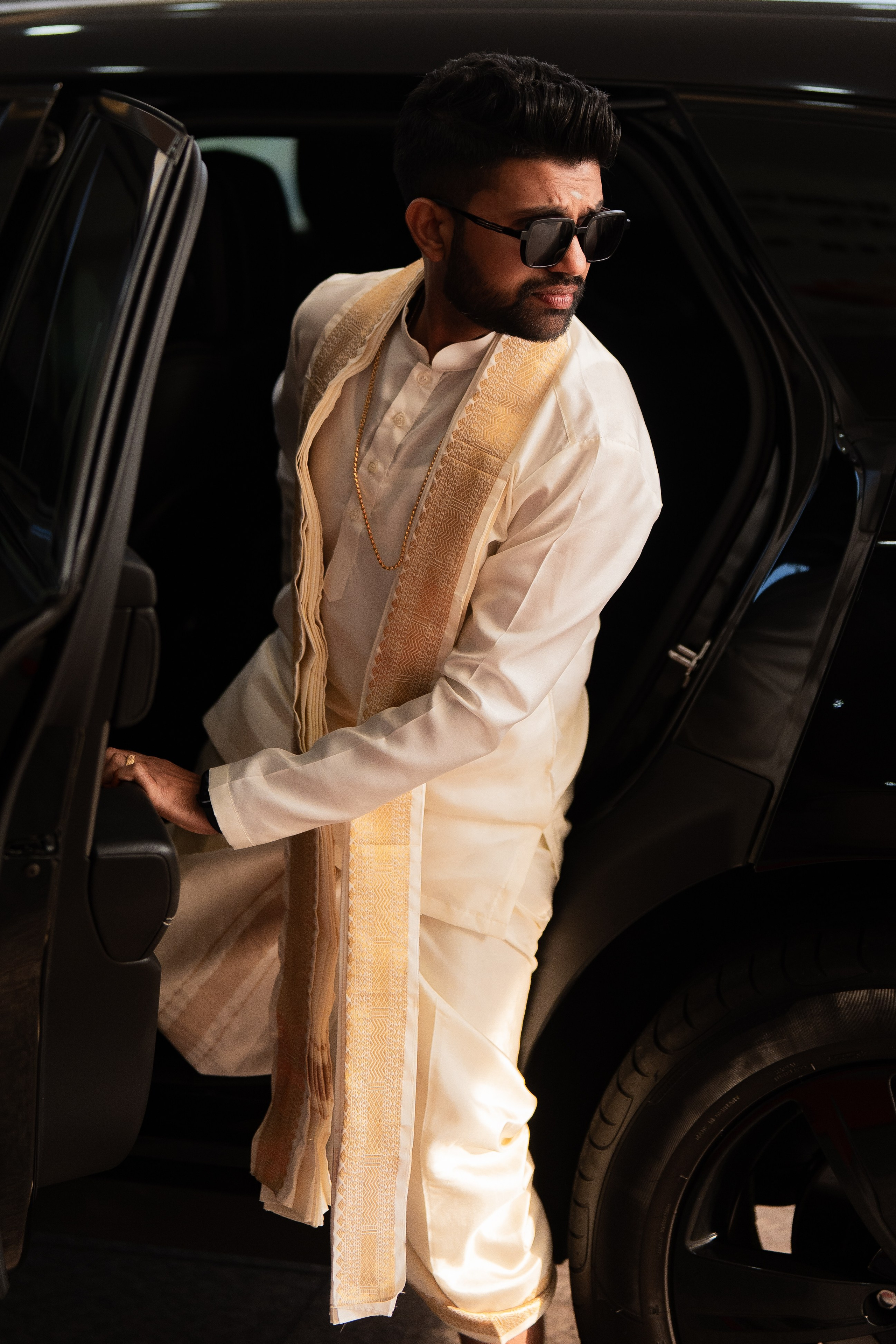 GAURI & SIVA. Wedding photographer Avira Stories