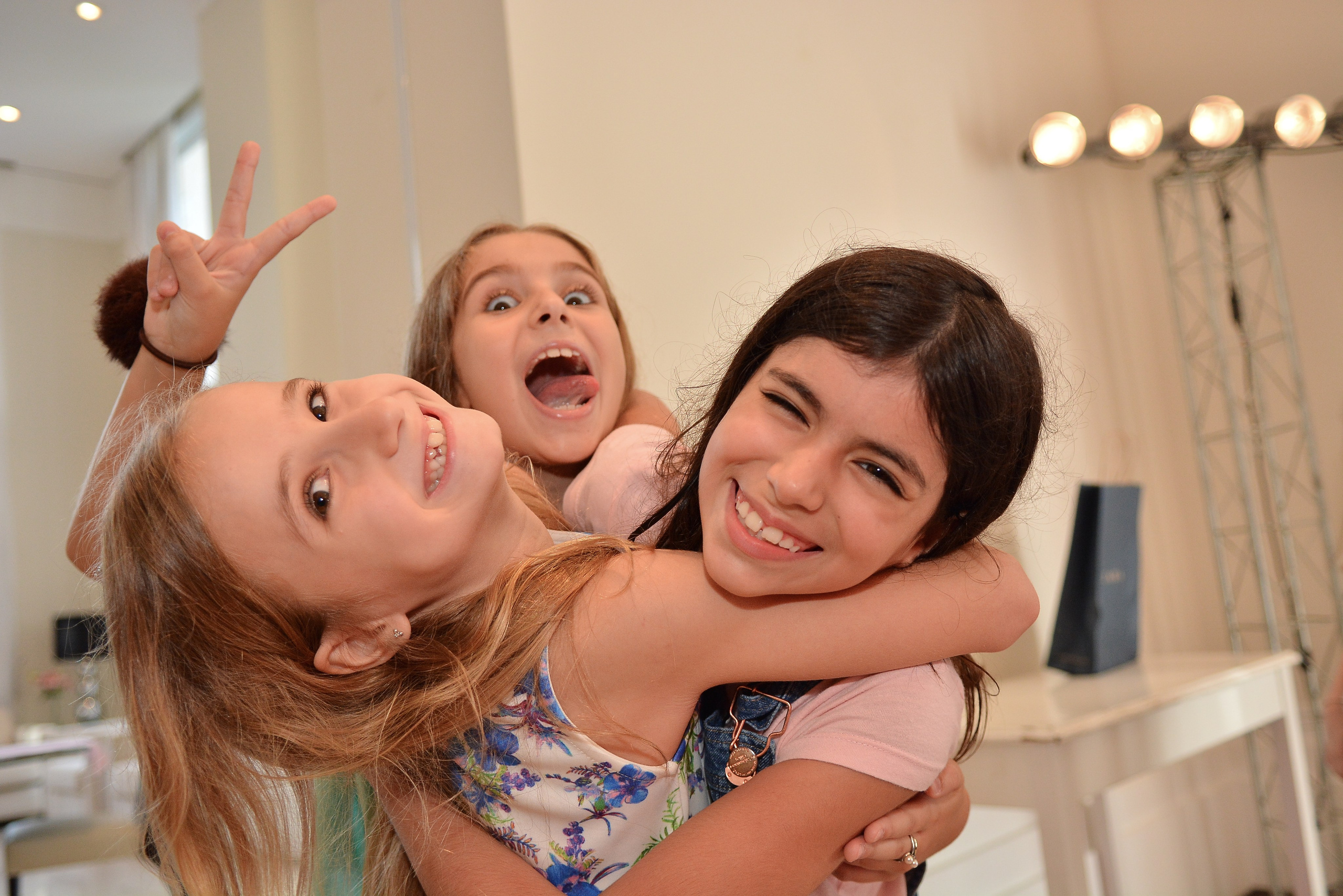 Valentina — 9 Anos. Rbfotoevideo