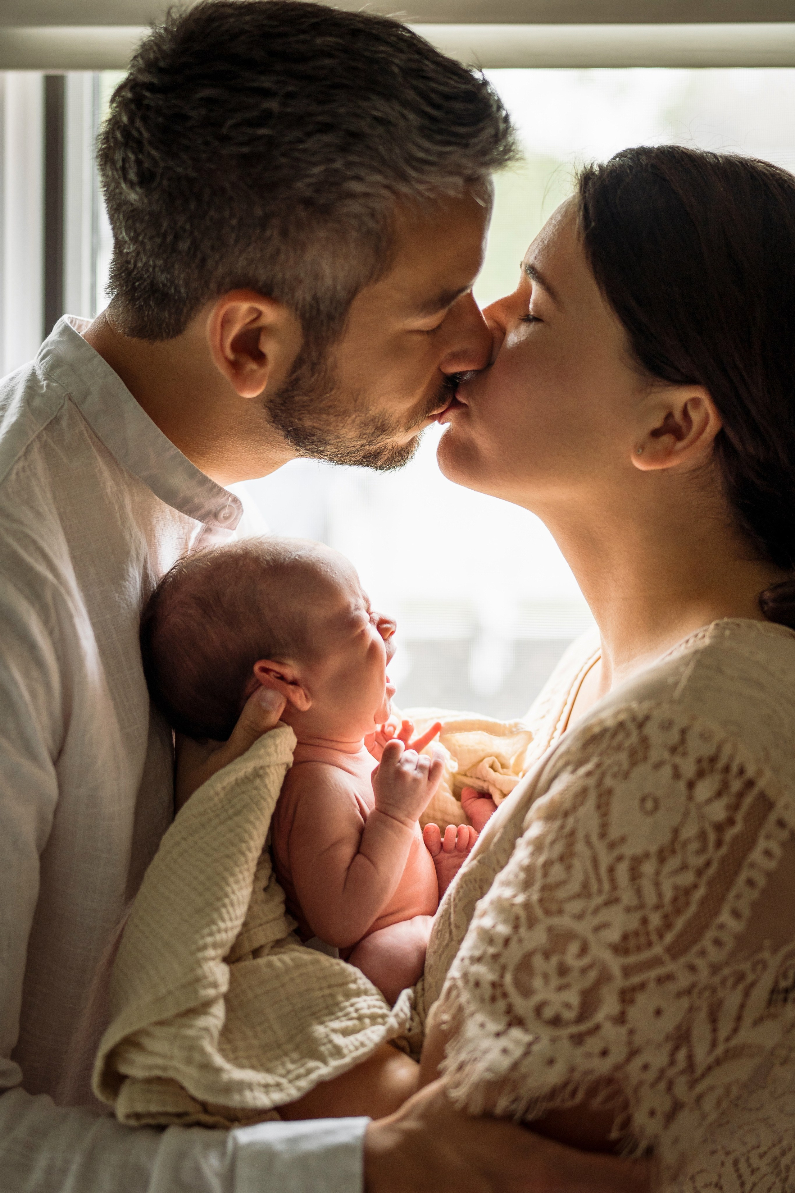 Sara, Henry, Landon, Oliver, Mila, Isla. Wedding and family photographer and videographer PA, NJ, NY, DE, MD