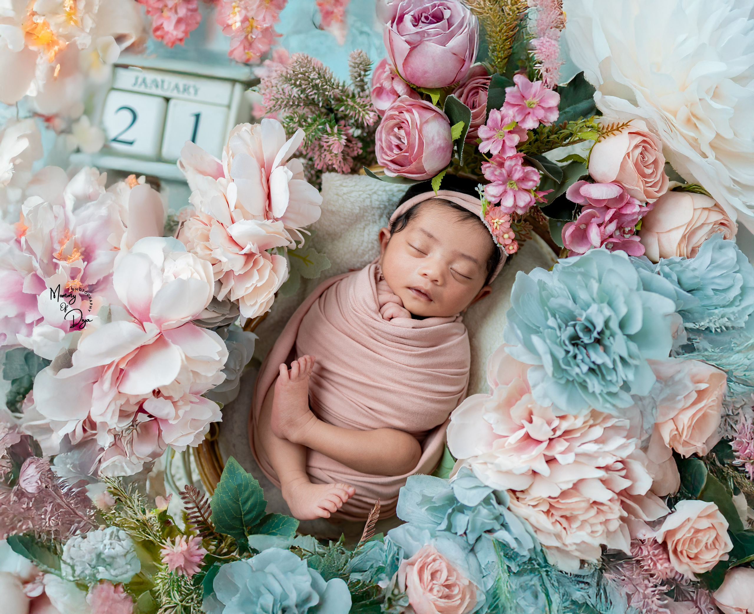 Newborn Photoshoot. Mommy Of Diya Photography