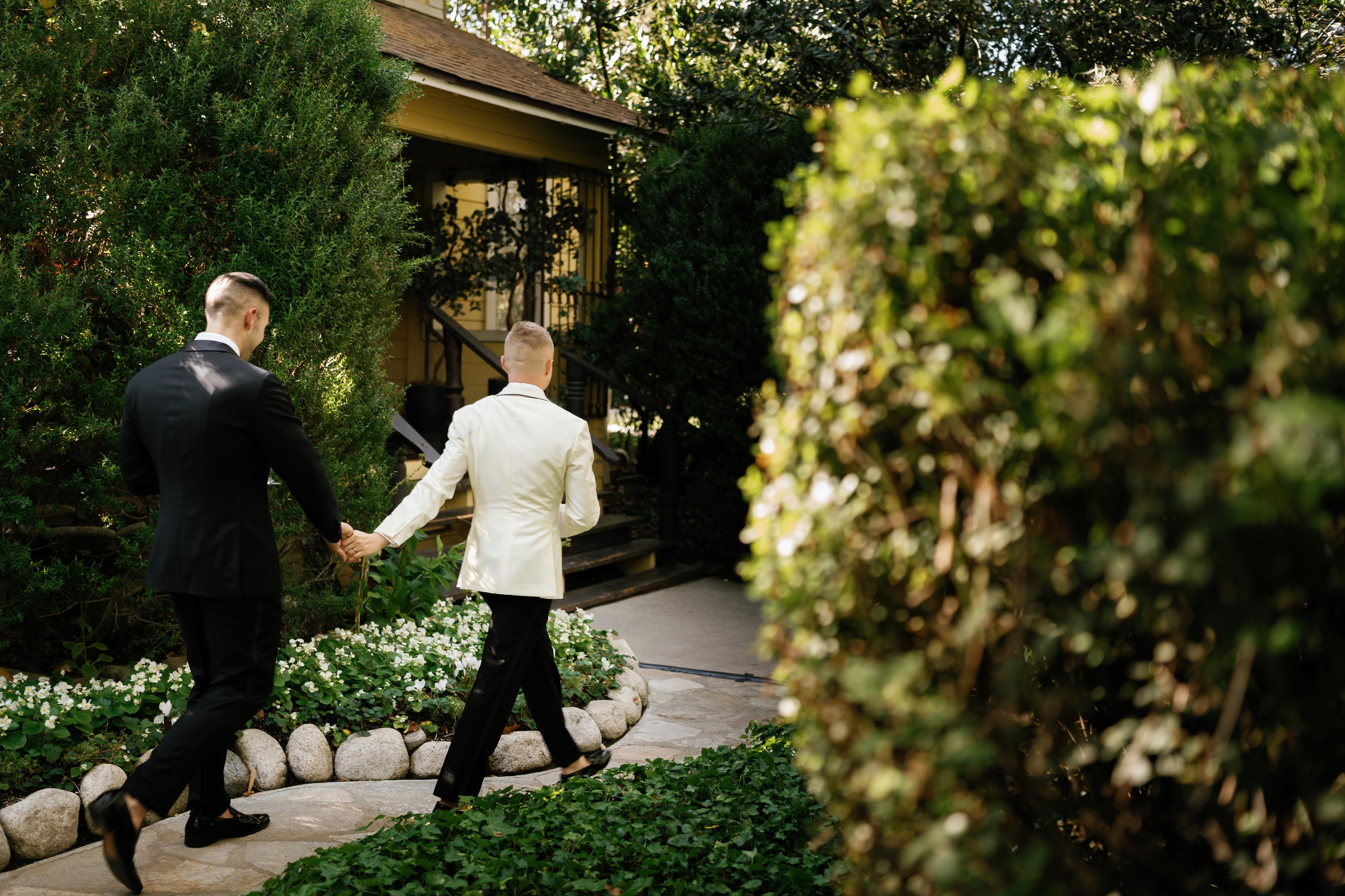 LGBT wedding photographer in California. Wedding Photography & Videography Team in California, Los Angeles, San Francisco, San Diego and Travel