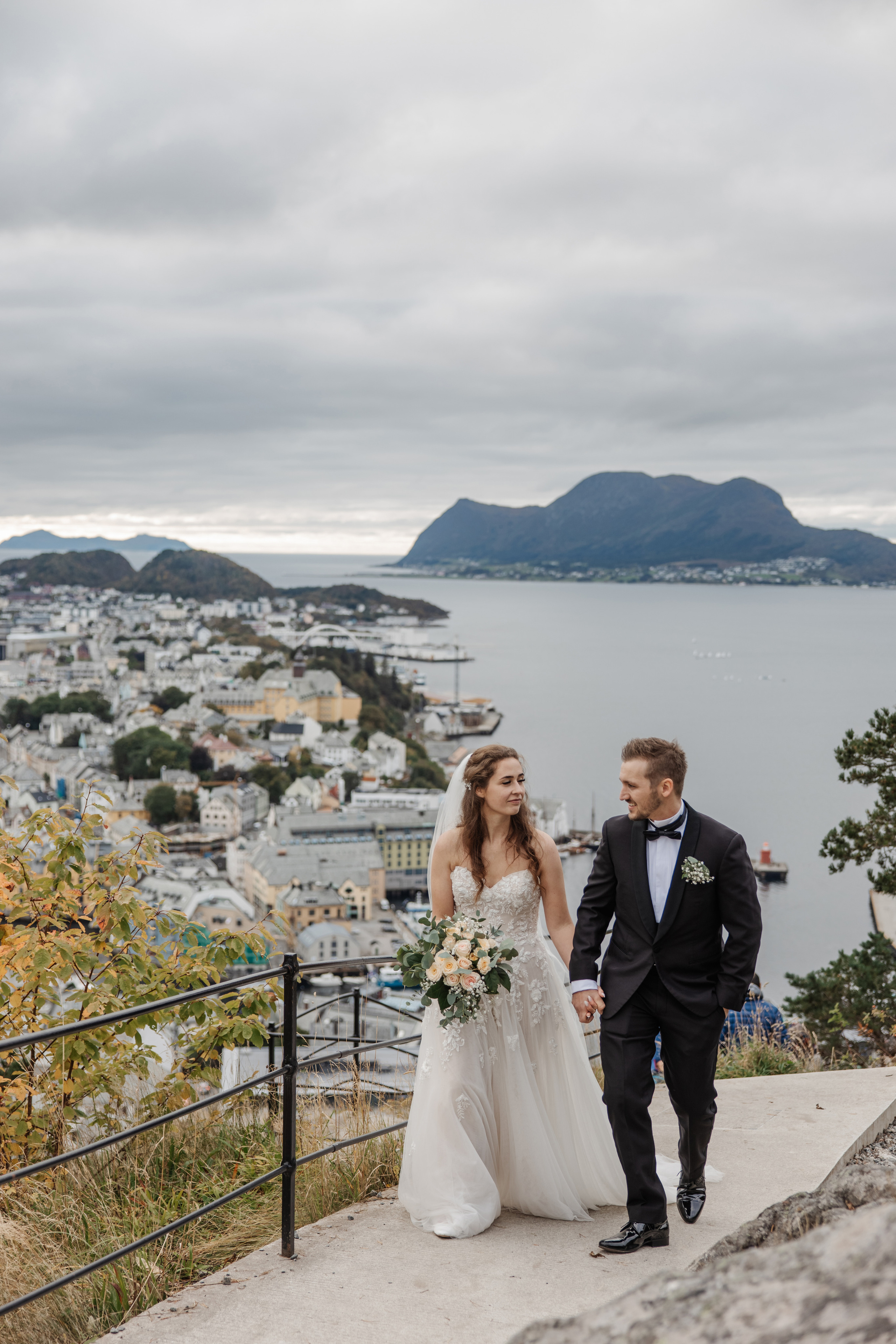 Bryllupsfotograf: Fanget i øyeblikket, for alltid bevart. Bryllupsfotograf i hele Norge
