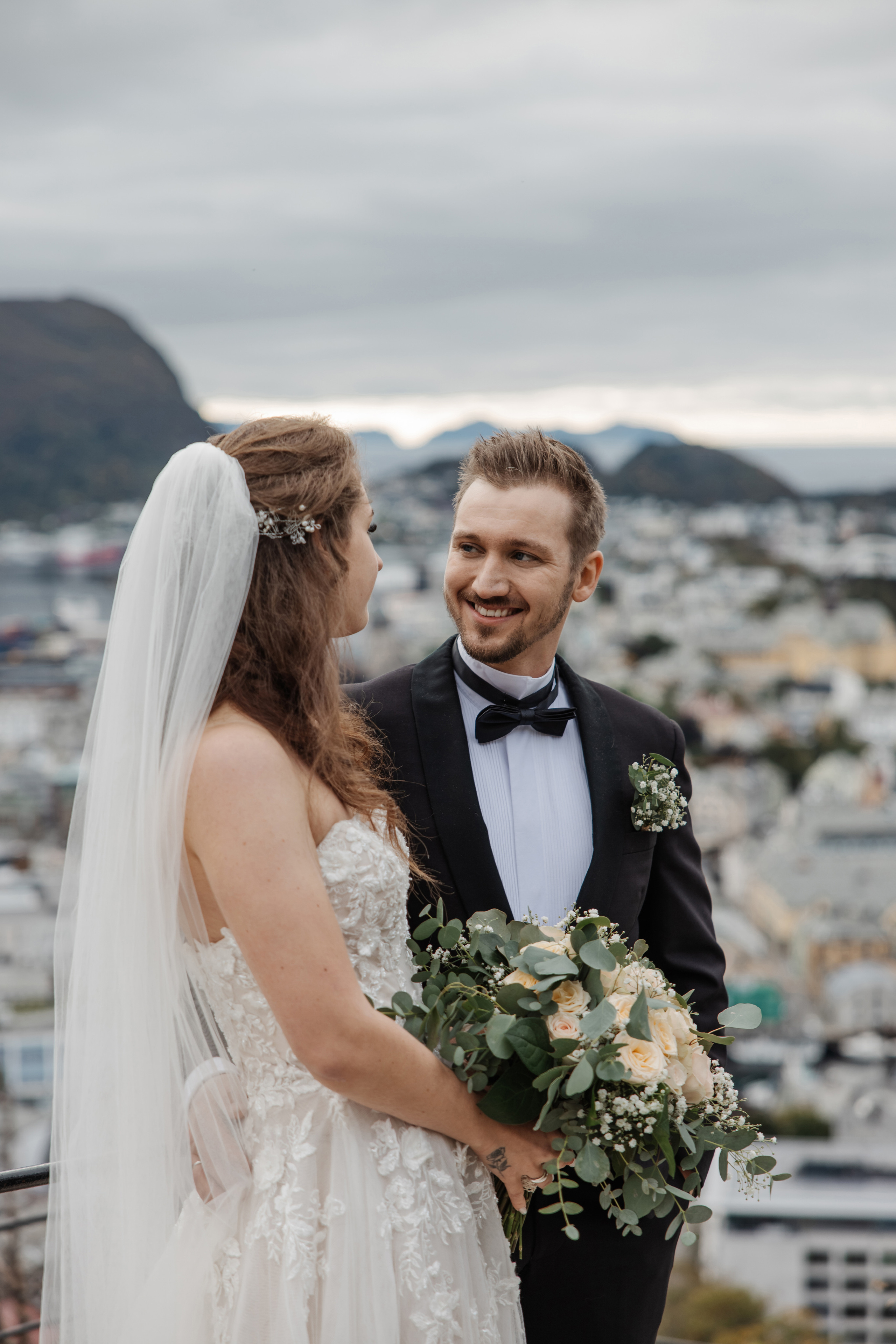 Bryllupsfotograf: Fanget i øyeblikket, for alltid bevart. Bryllupsfotograf i hele Norge