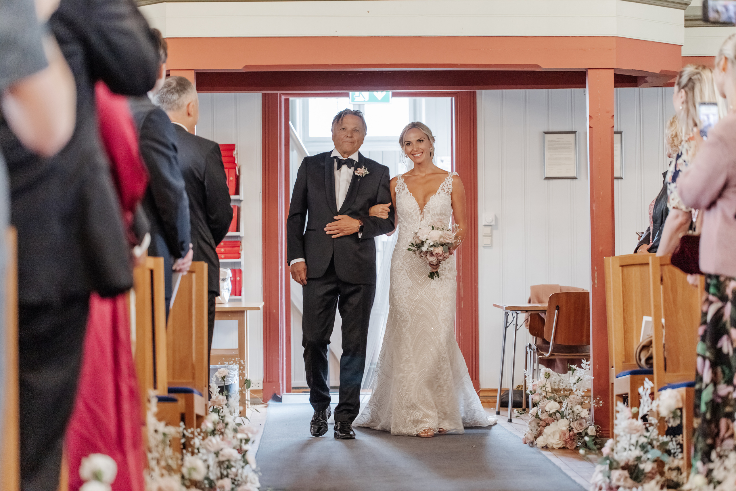 Magiske bryllupsbilder: La oss fange øyeblikket sammen!. Bryllupsfotograf i hele Norge